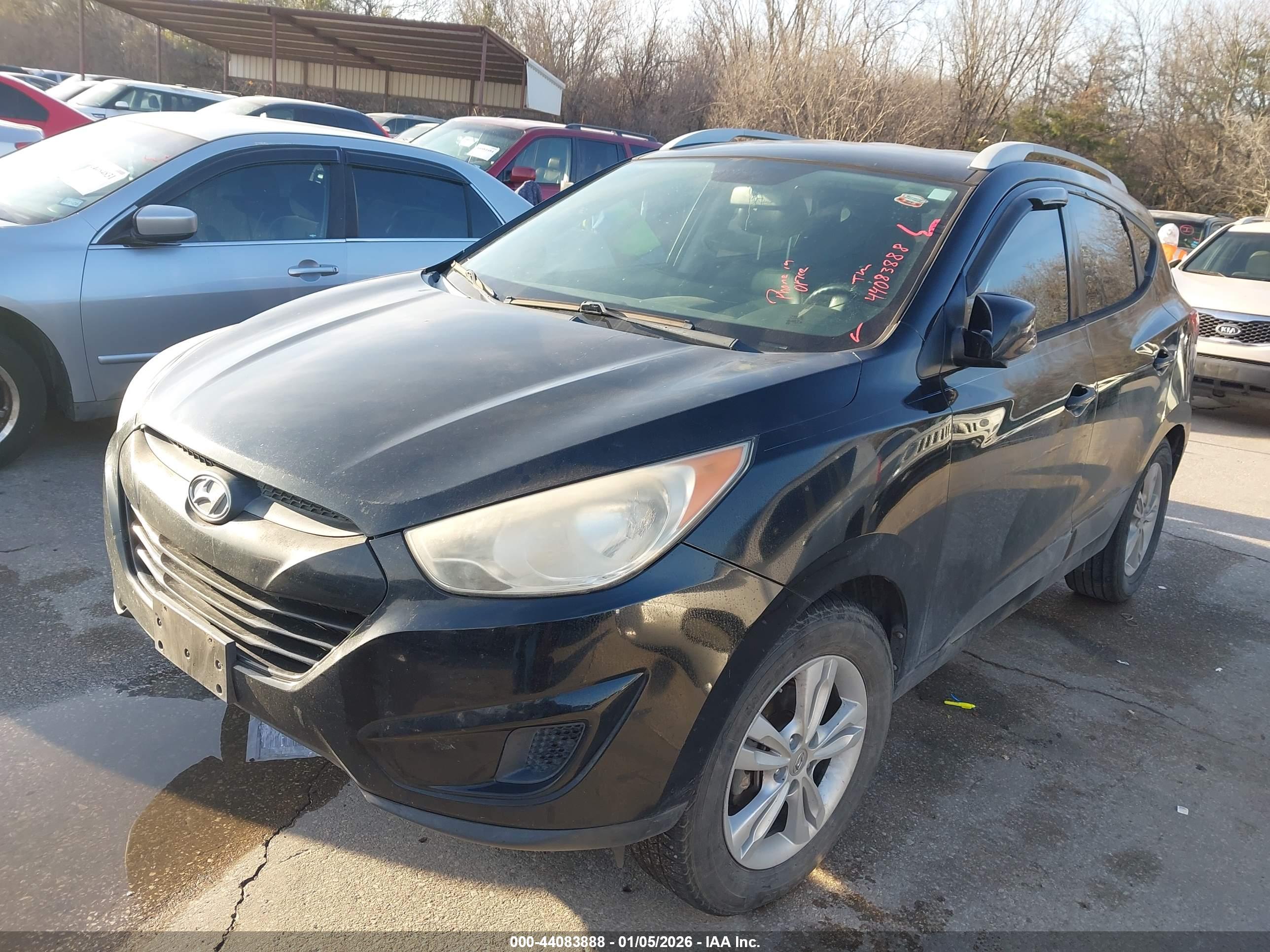 HYUNDAI TUCSON image 2