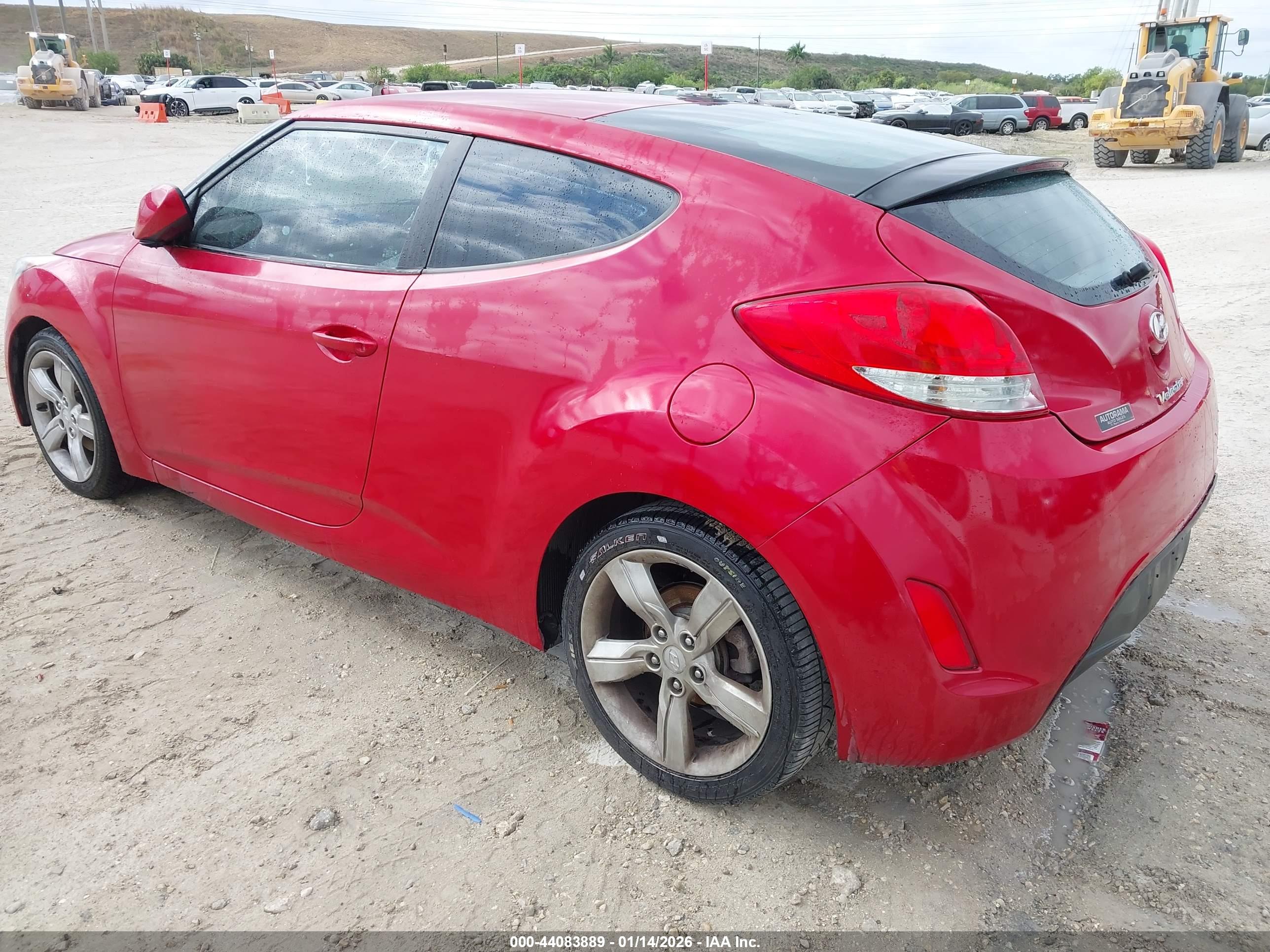 HYUNDAI VELOSTER image 3