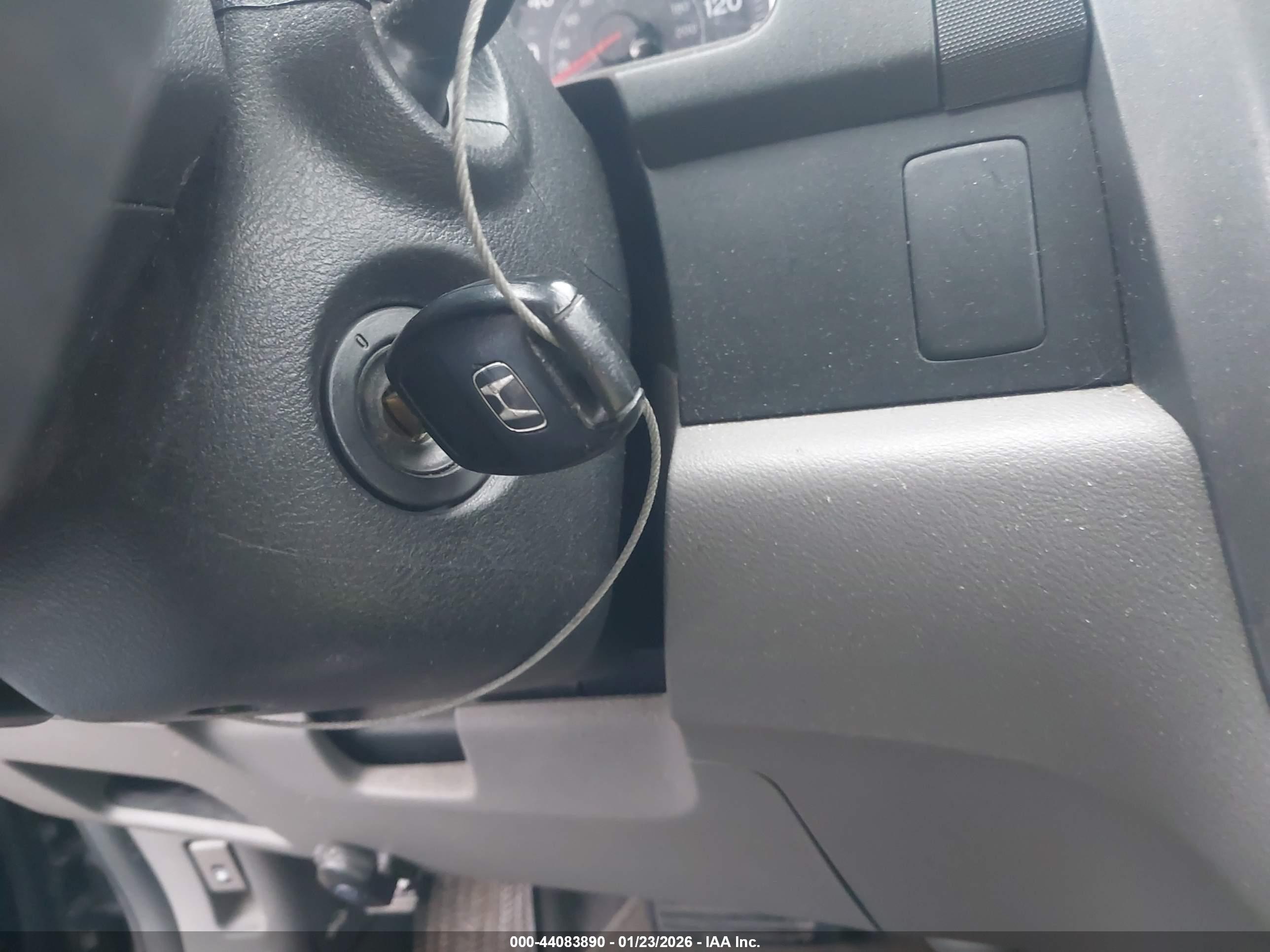 HONDA CR-V image 11