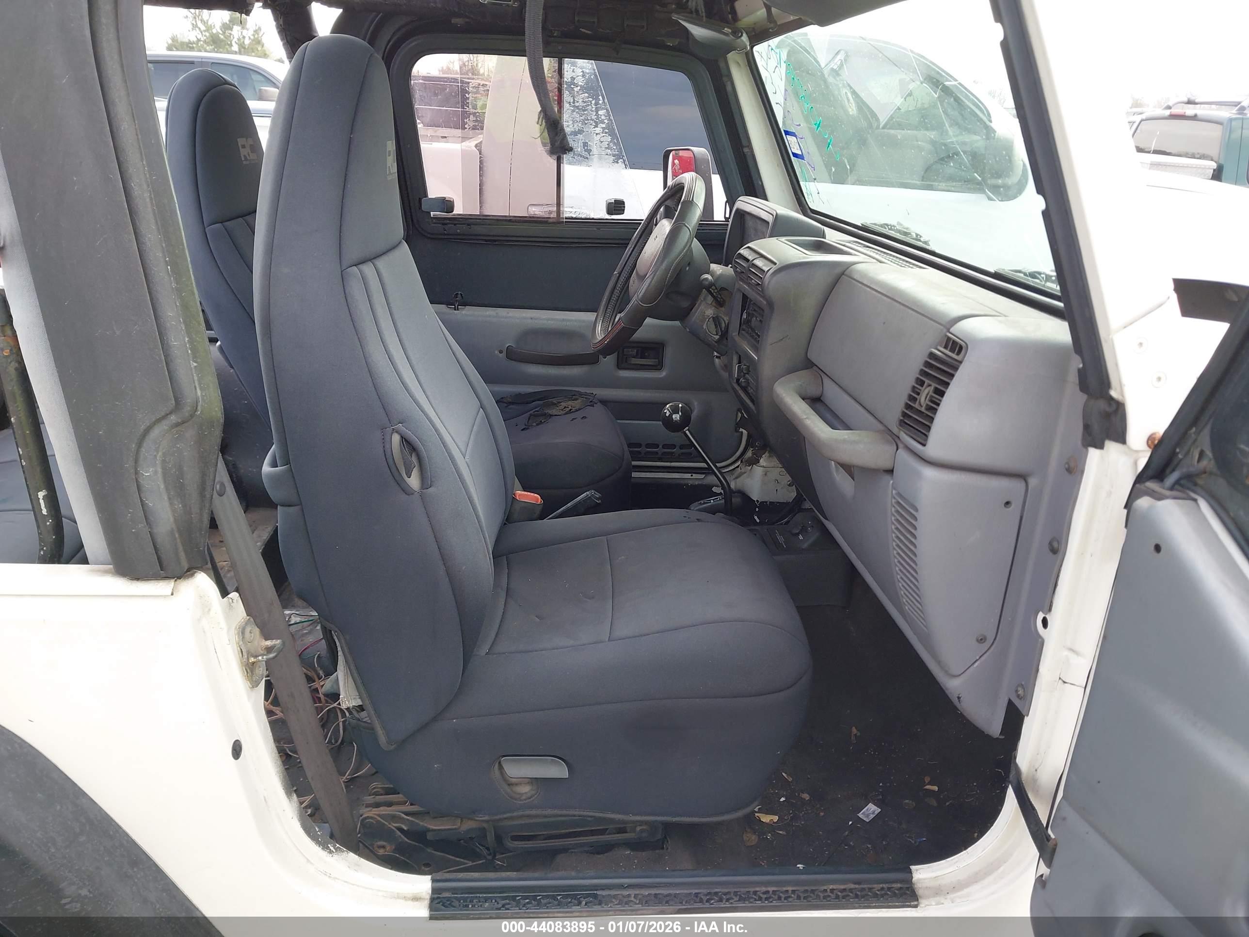 JEEP WRANGLER image 5