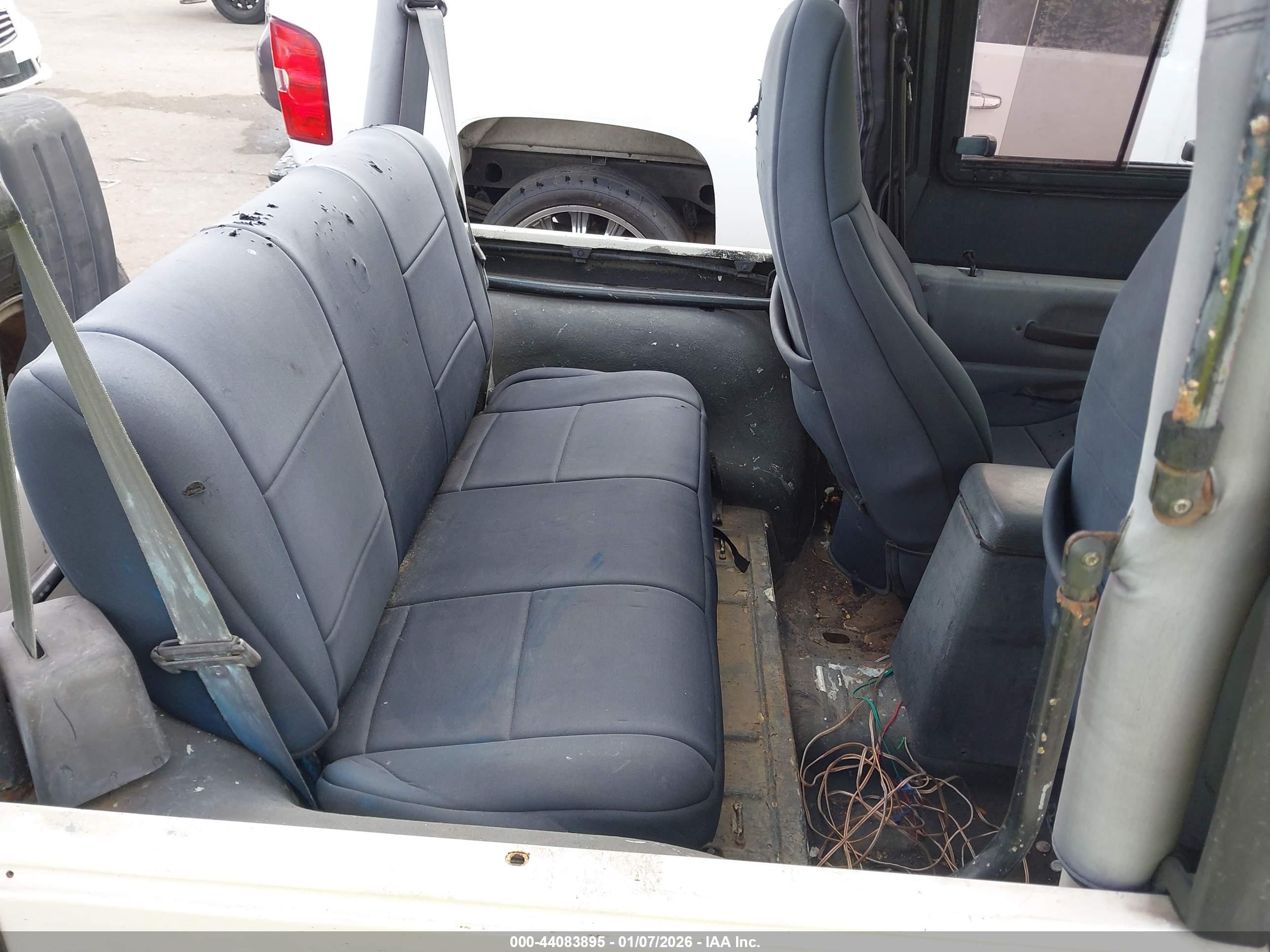 JEEP WRANGLER image 8