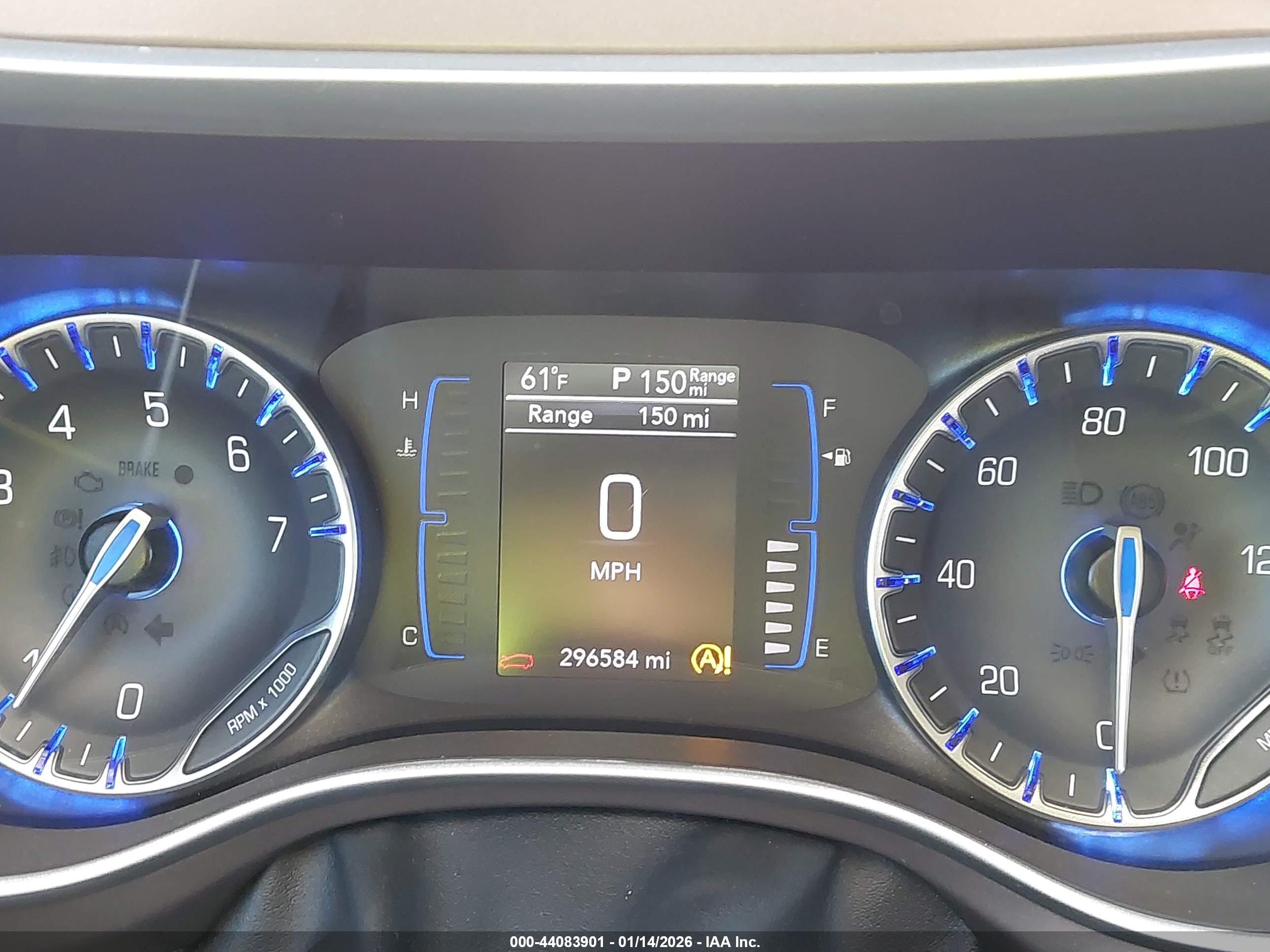 CHRYSLER VOYAGER image 7