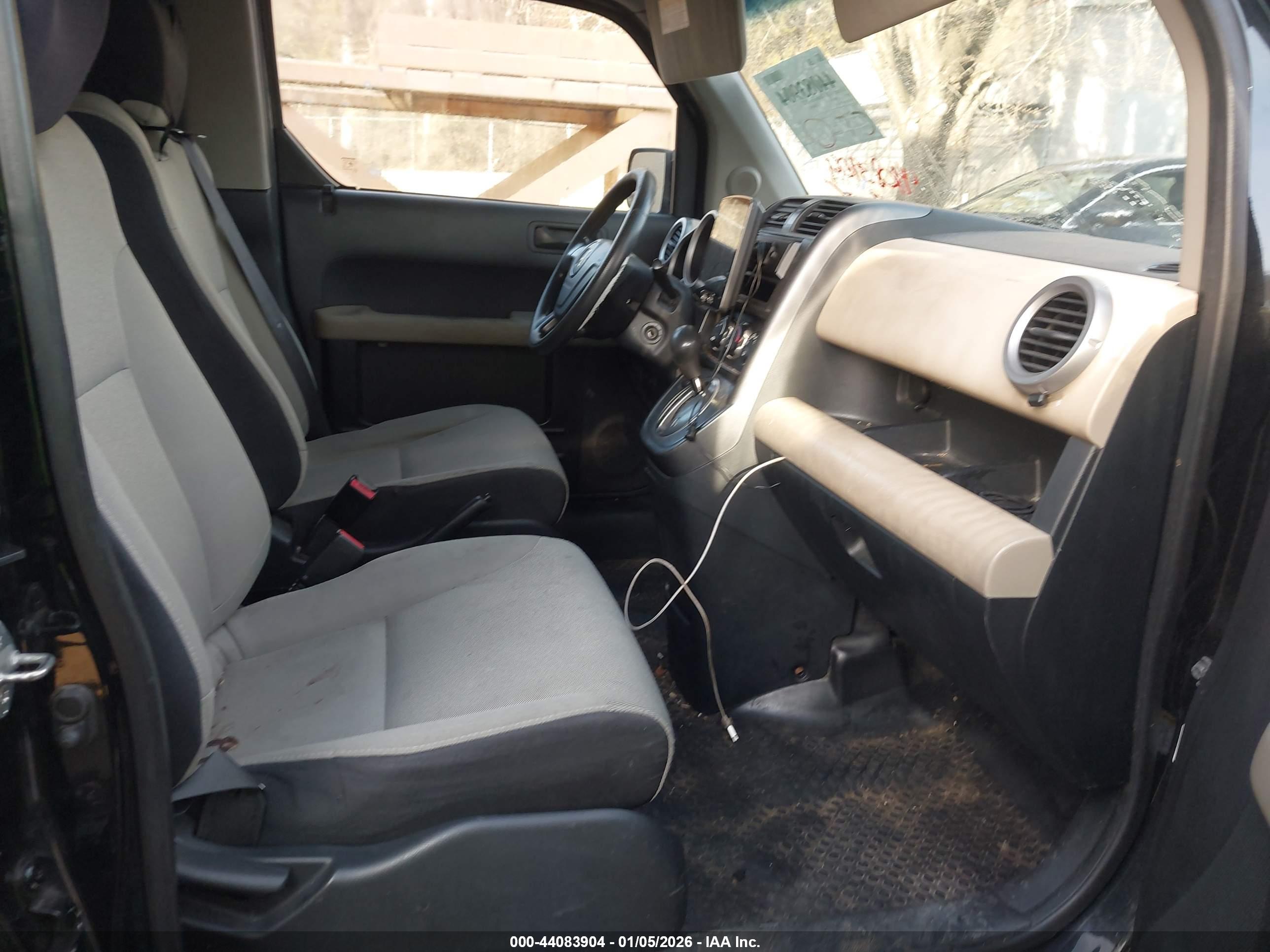 HONDA ELEMENT image 5