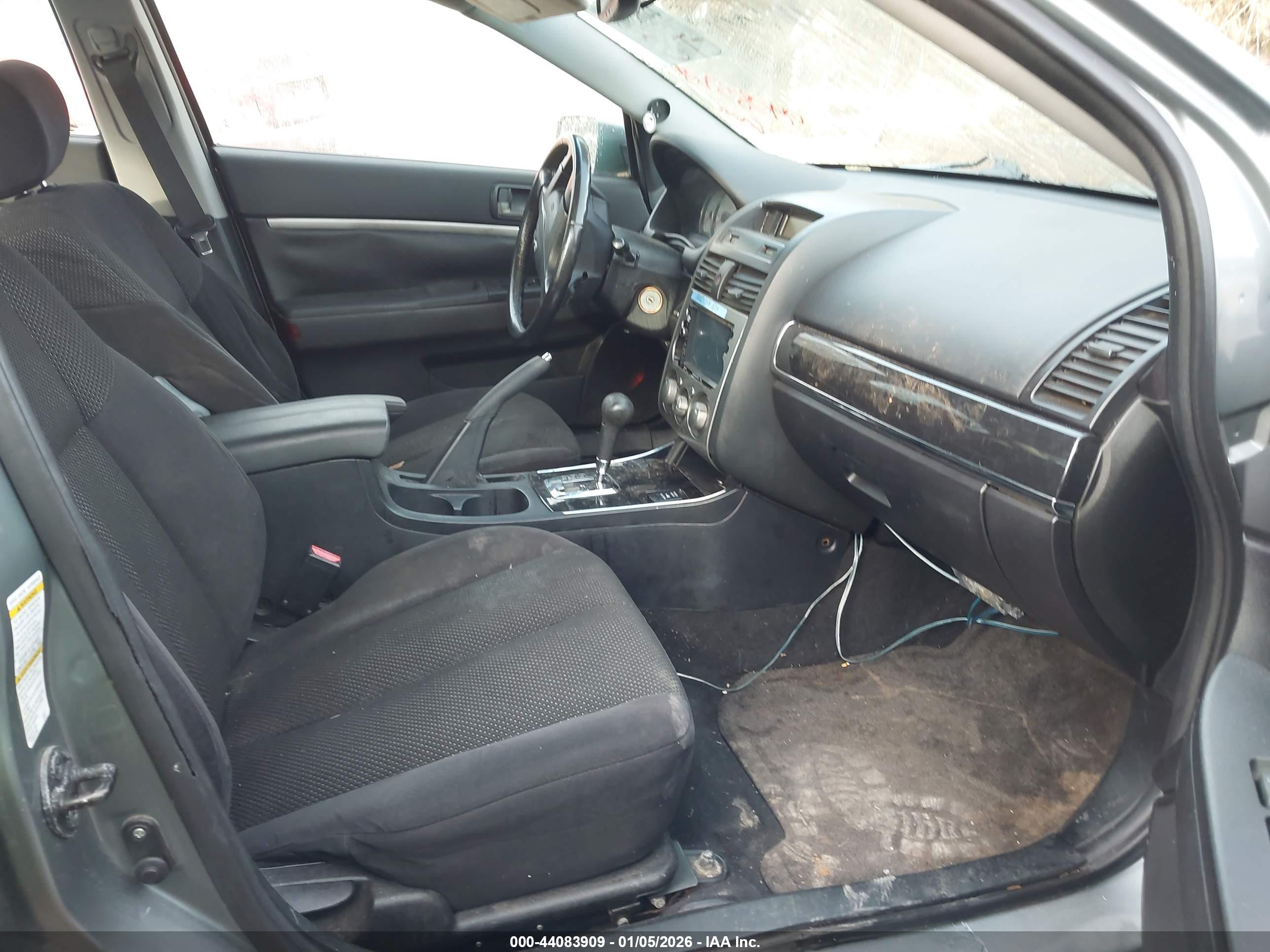 MITSUBISHI GALANT image 5