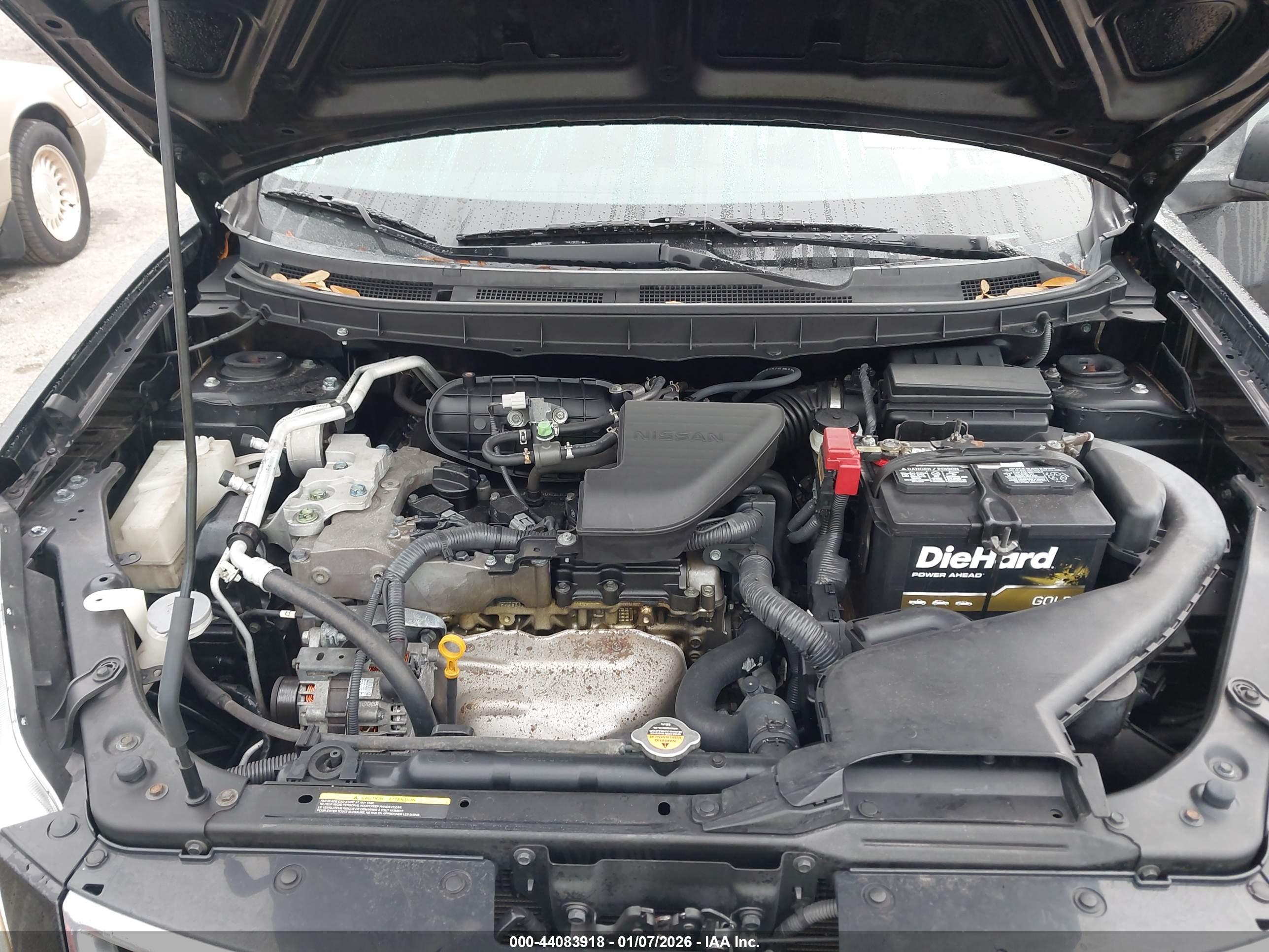 NISSAN ROGUE image 10
