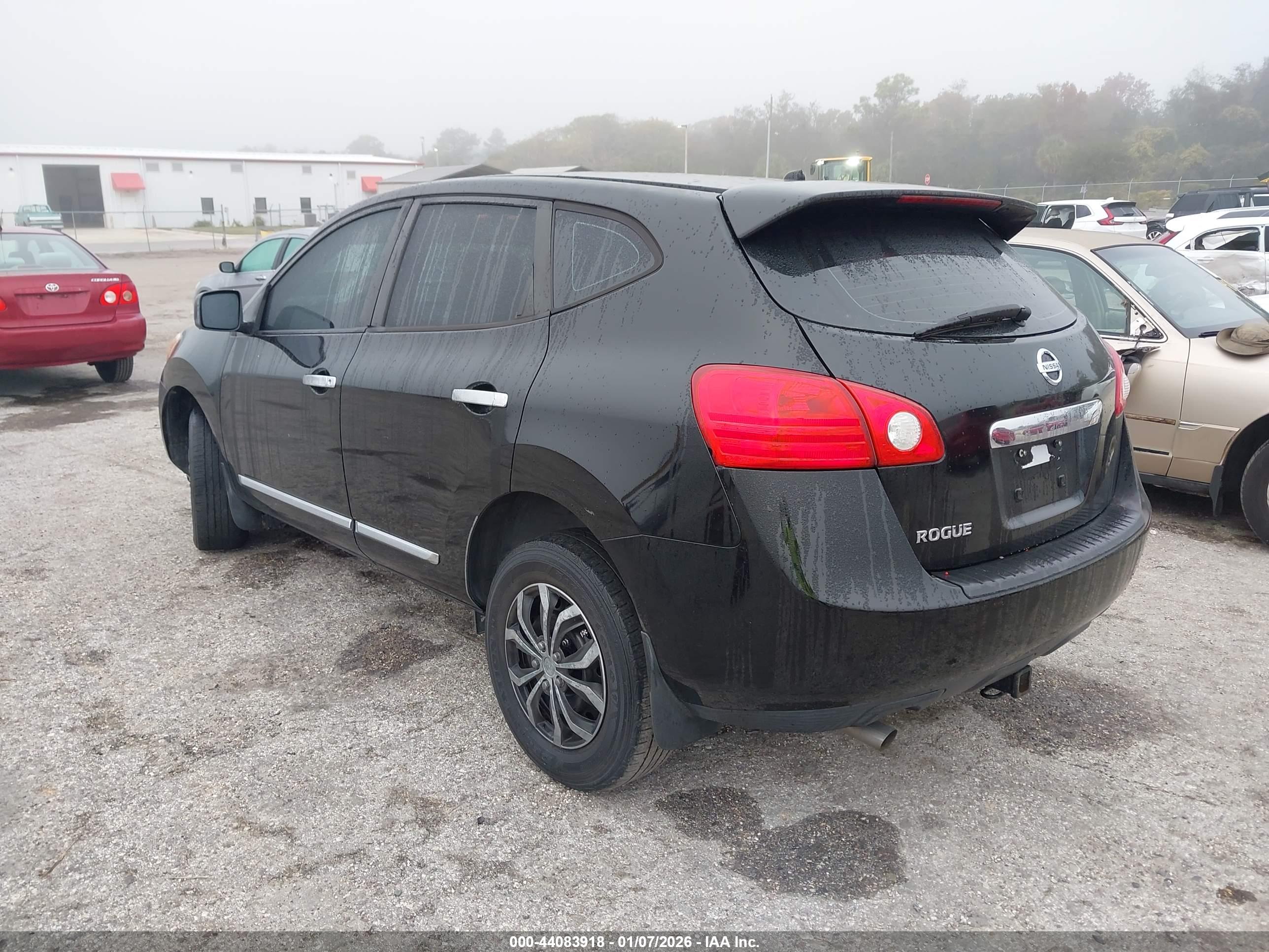 NISSAN ROGUE image 3
