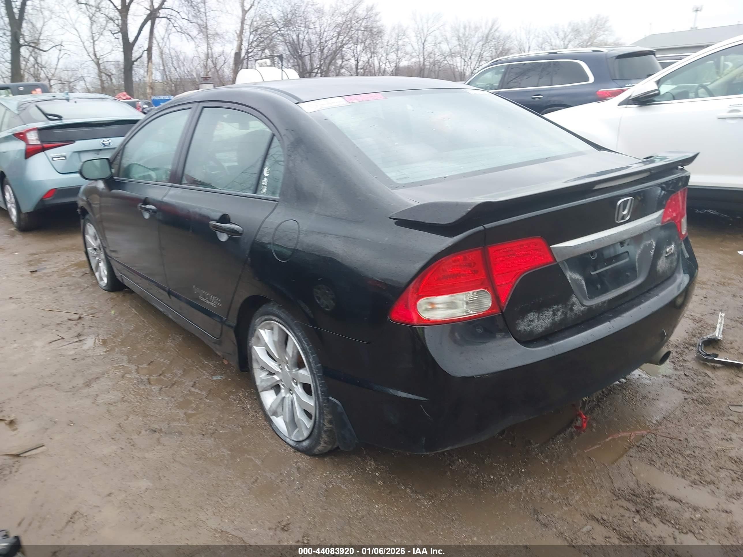HONDA CIVIC image 3