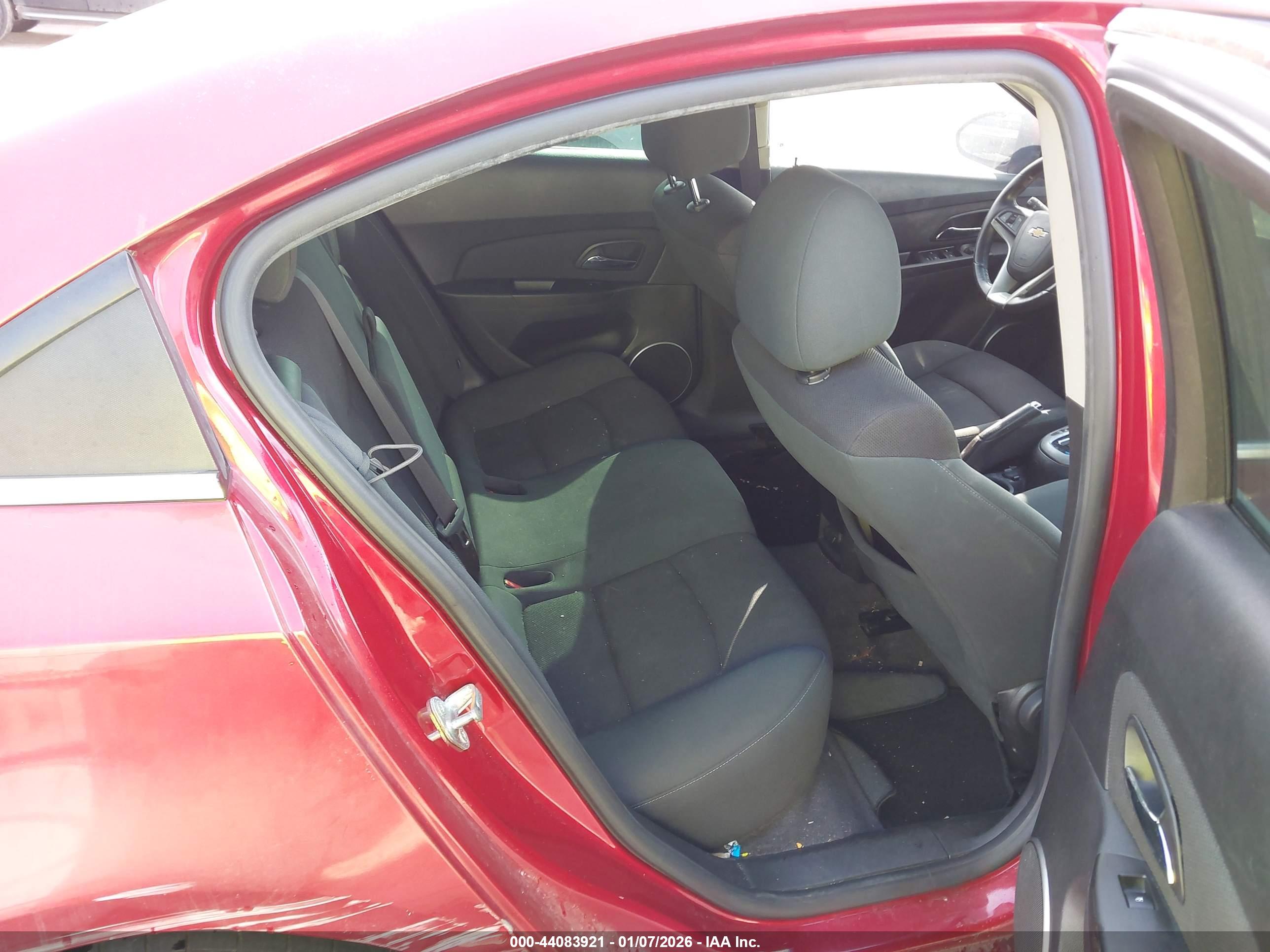 CHEVROLET CRUZE image 8