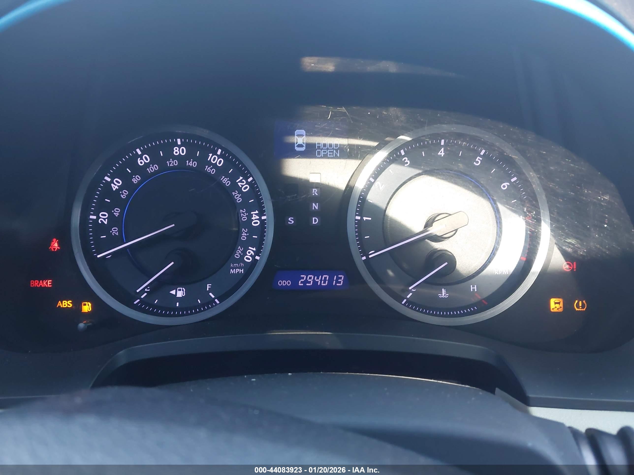 LEXUS IS image 7