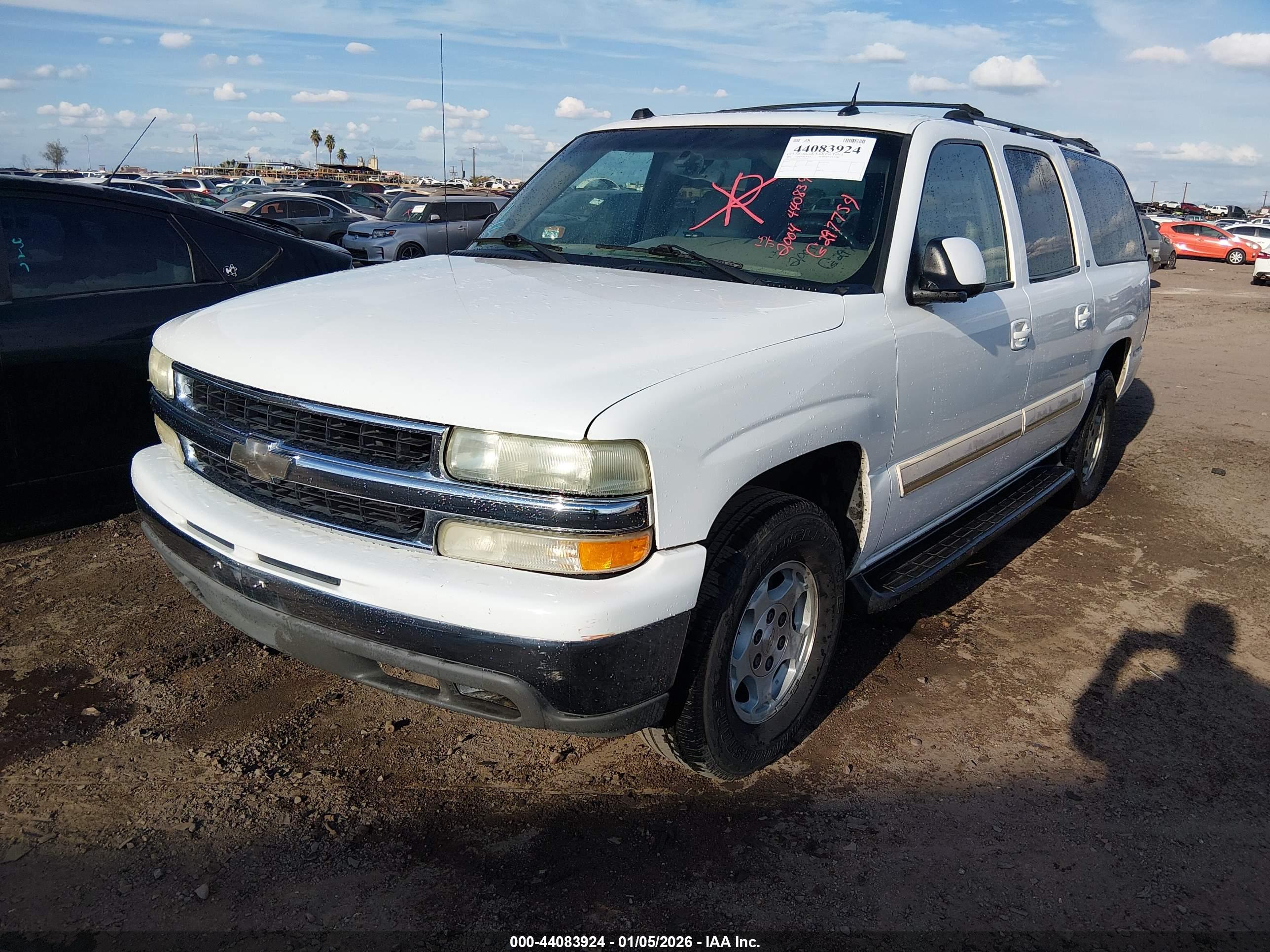 CHEVROLET SUBURBAN image 2