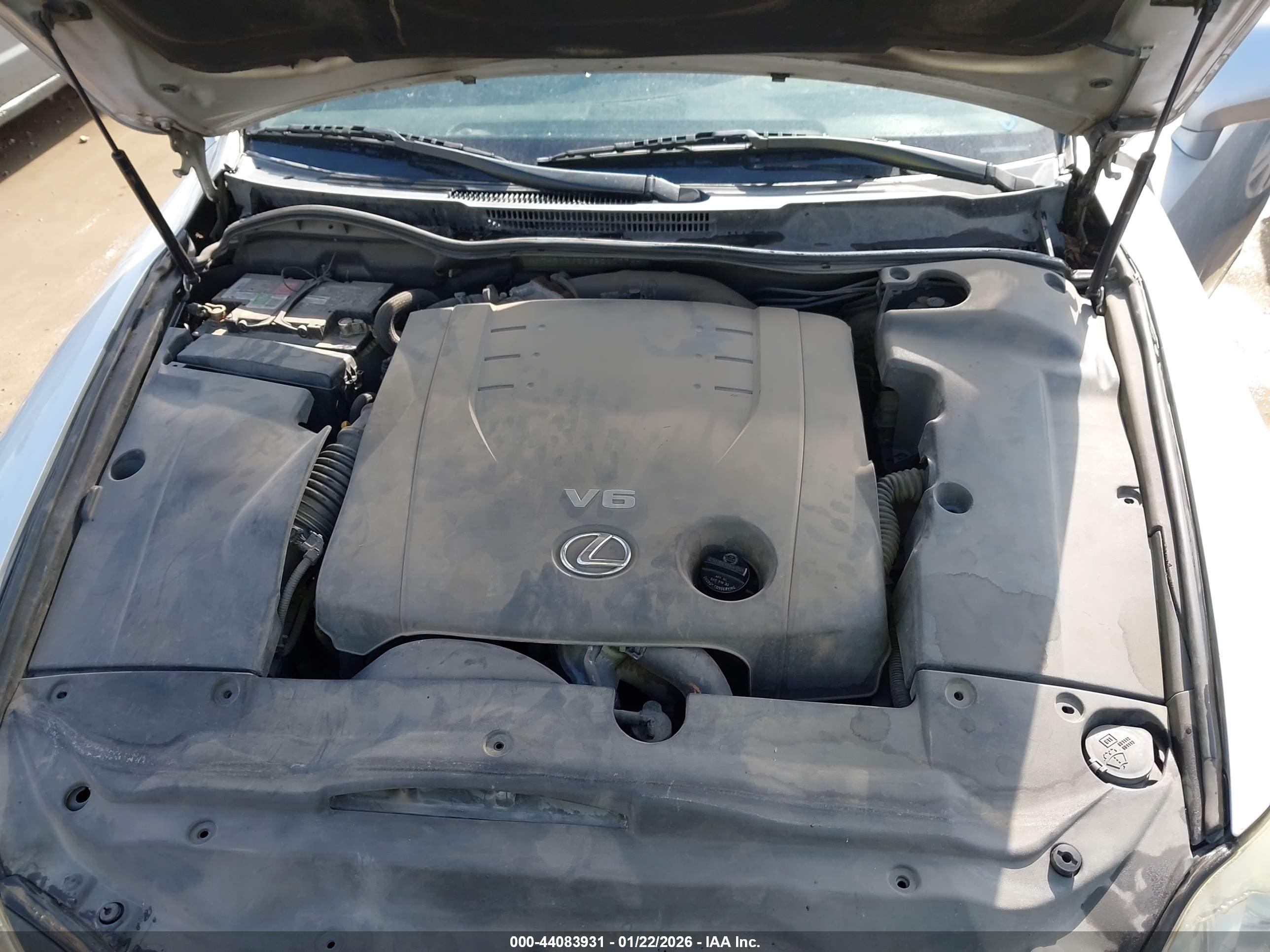 LEXUS IS image 10