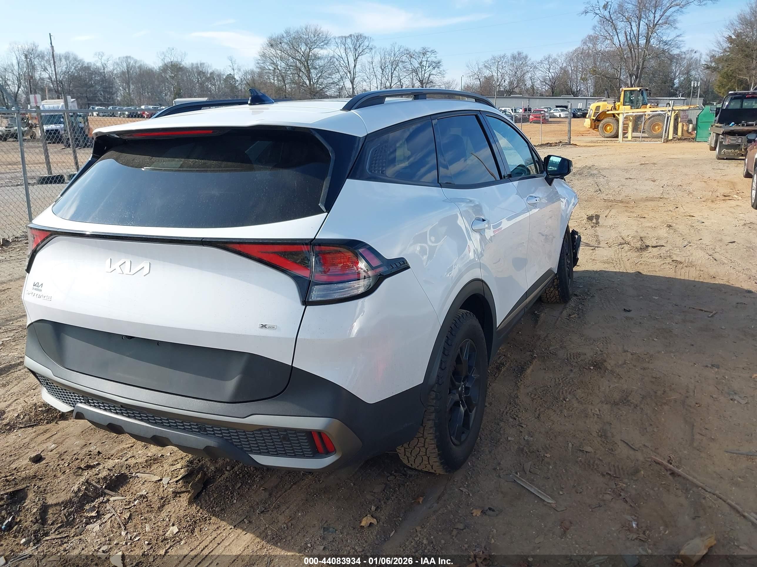 KIA SPORTAGE image 4