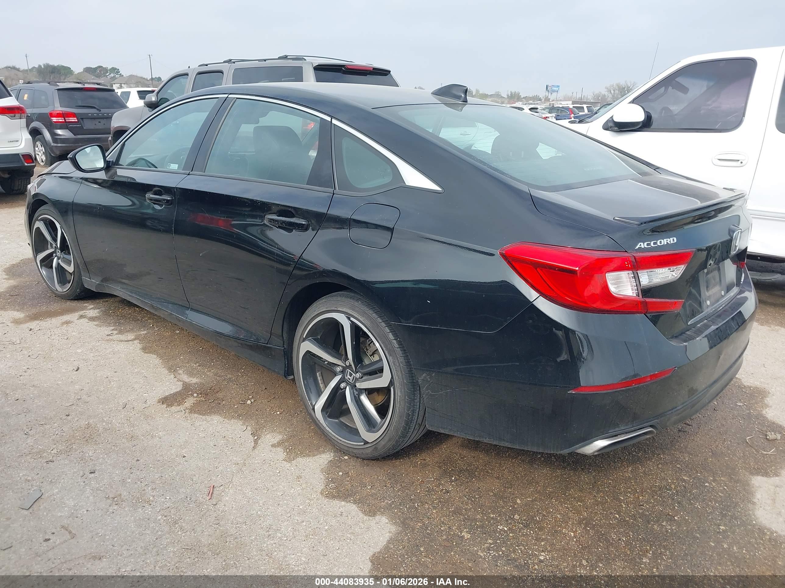 HONDA ACCORD image 3