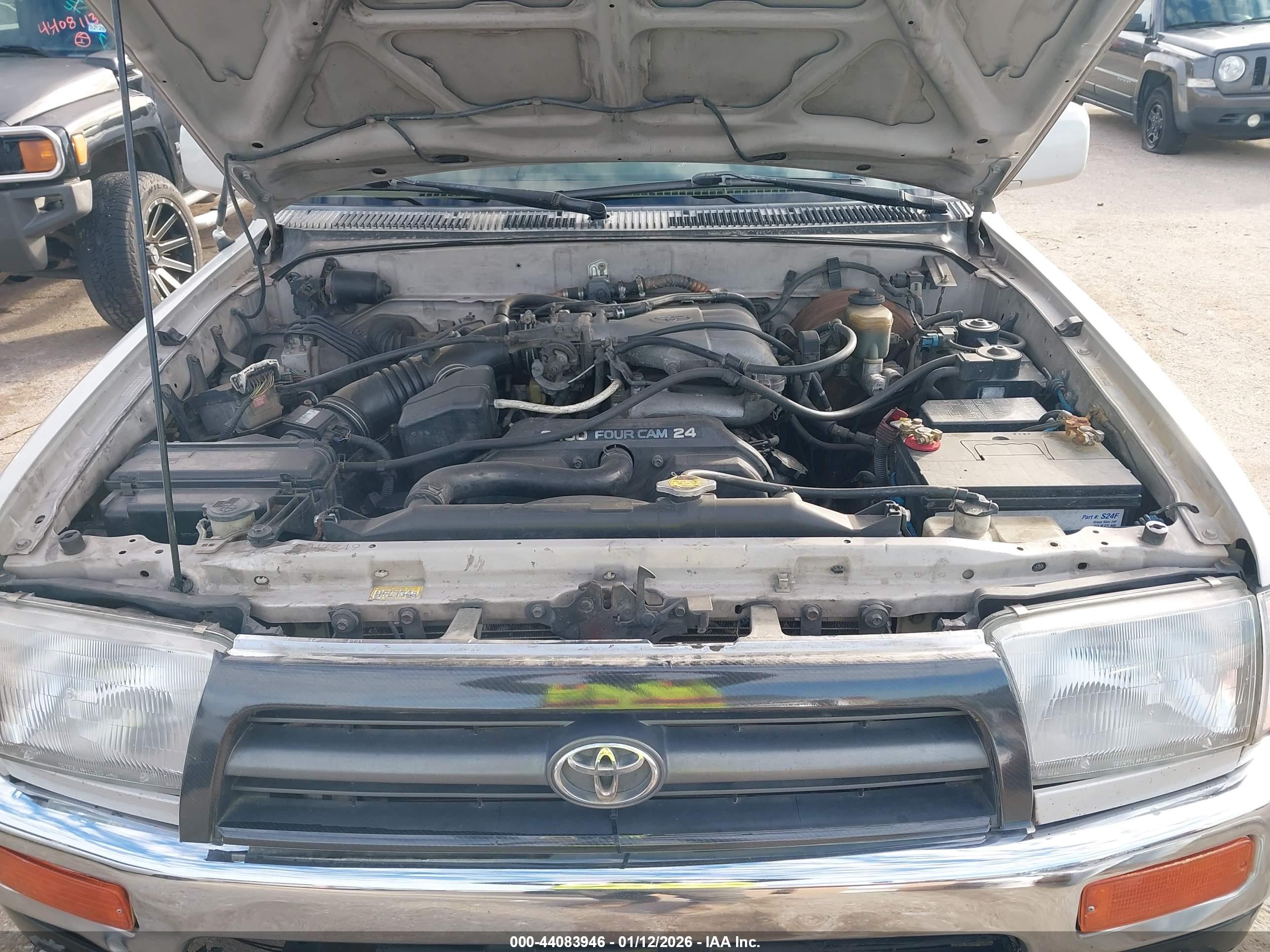 TOYOTA 4RUNNER image 10