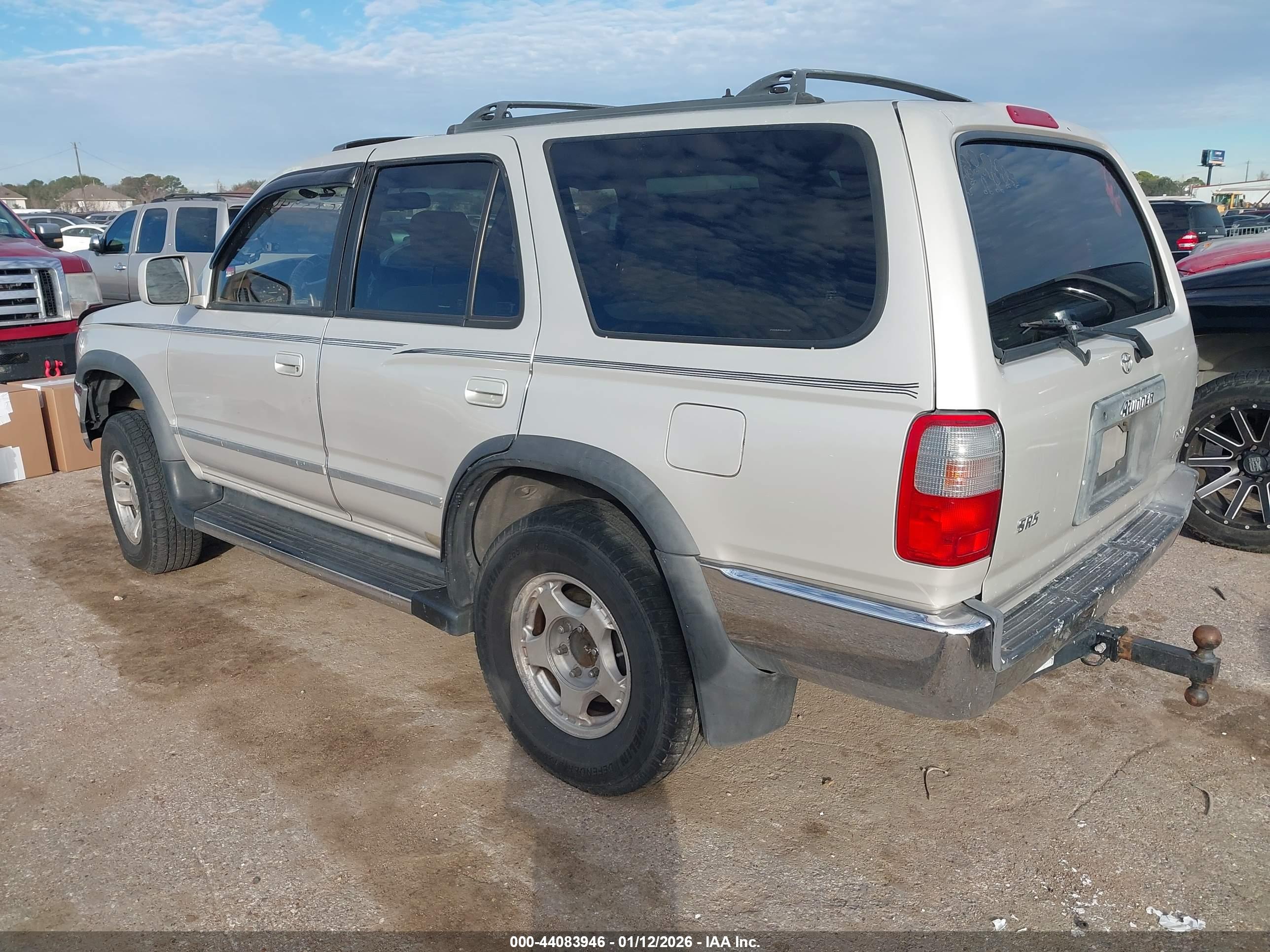 TOYOTA 4RUNNER image 3