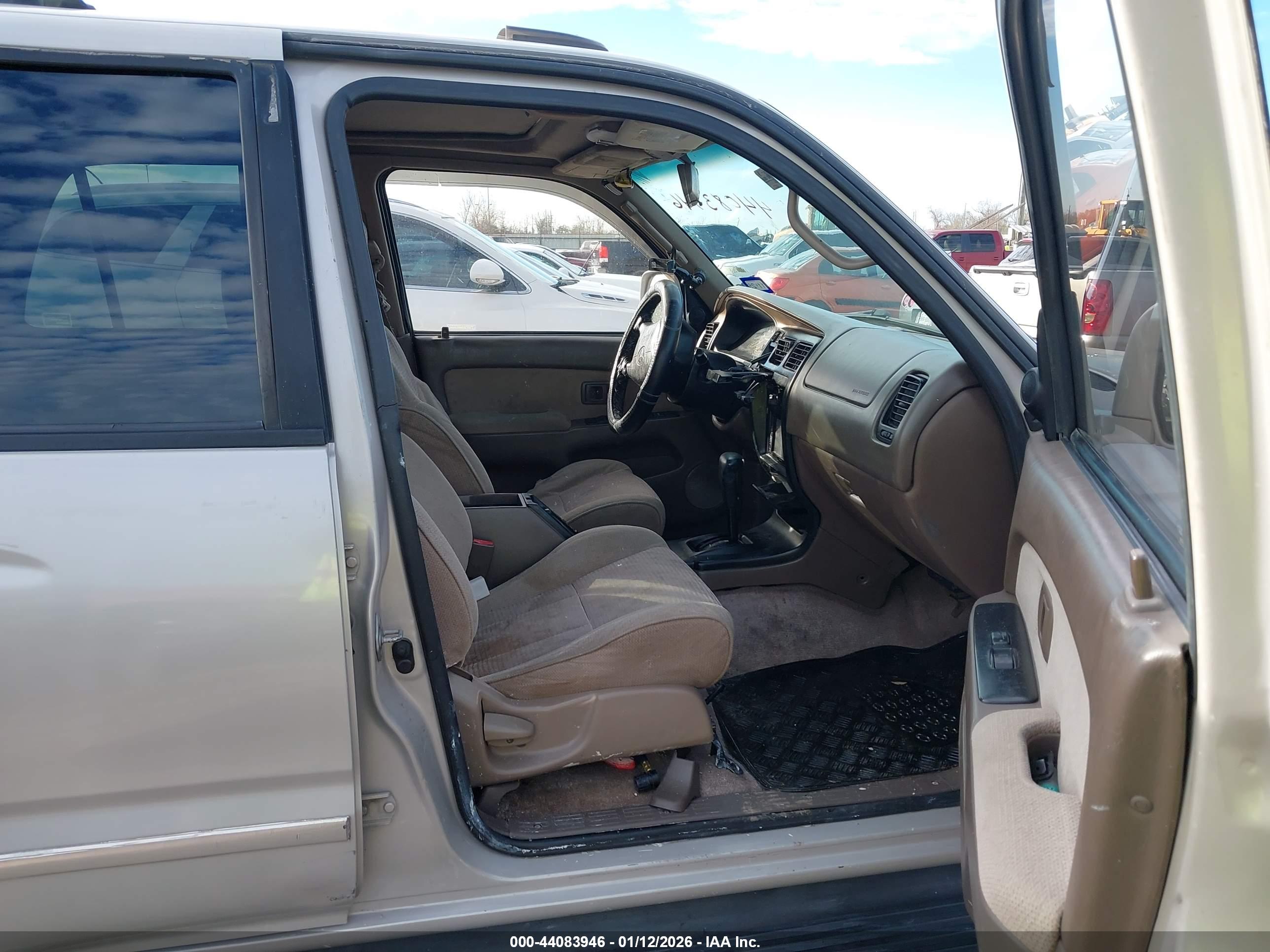 TOYOTA 4RUNNER image 5