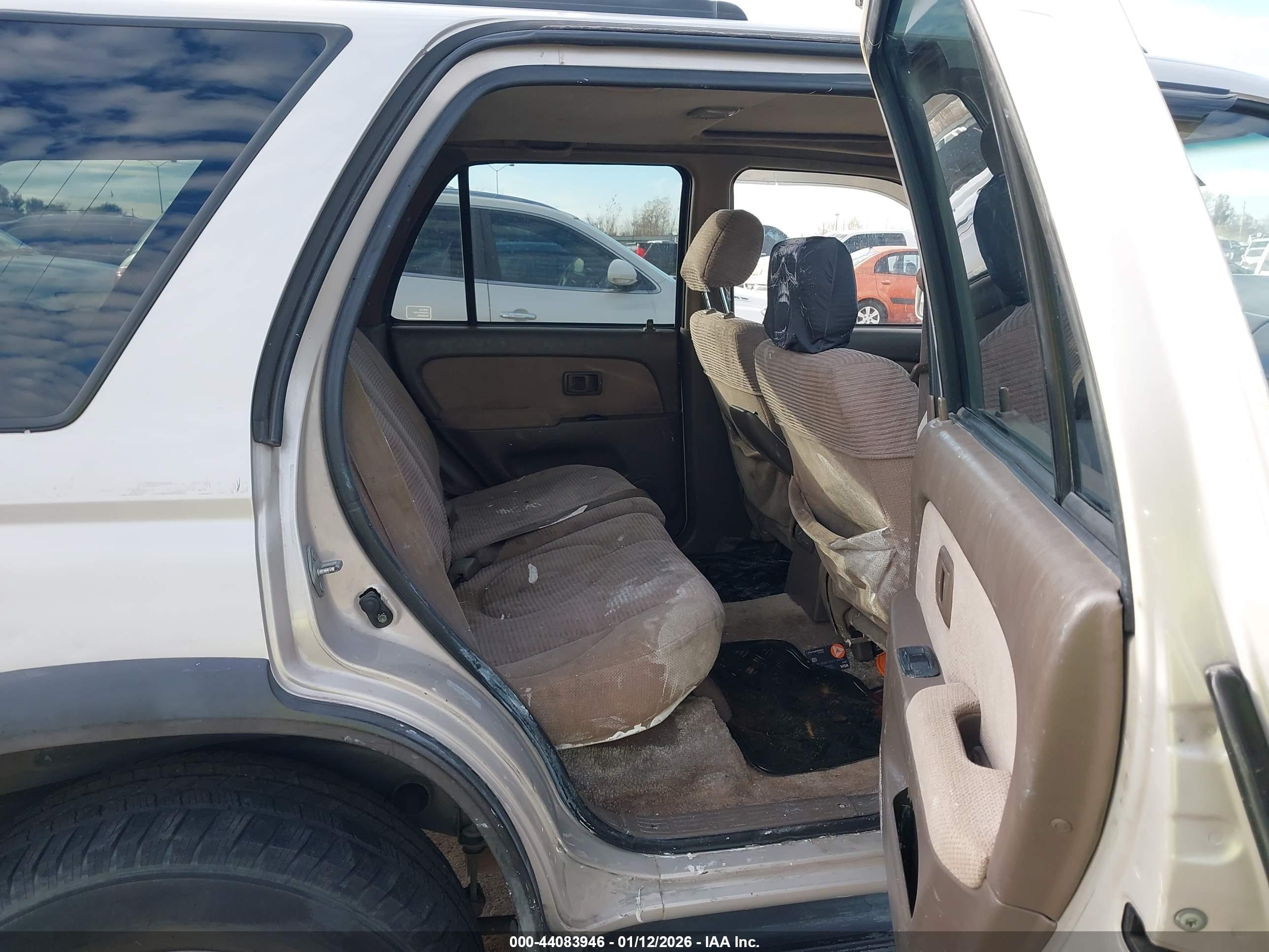TOYOTA 4RUNNER image 8