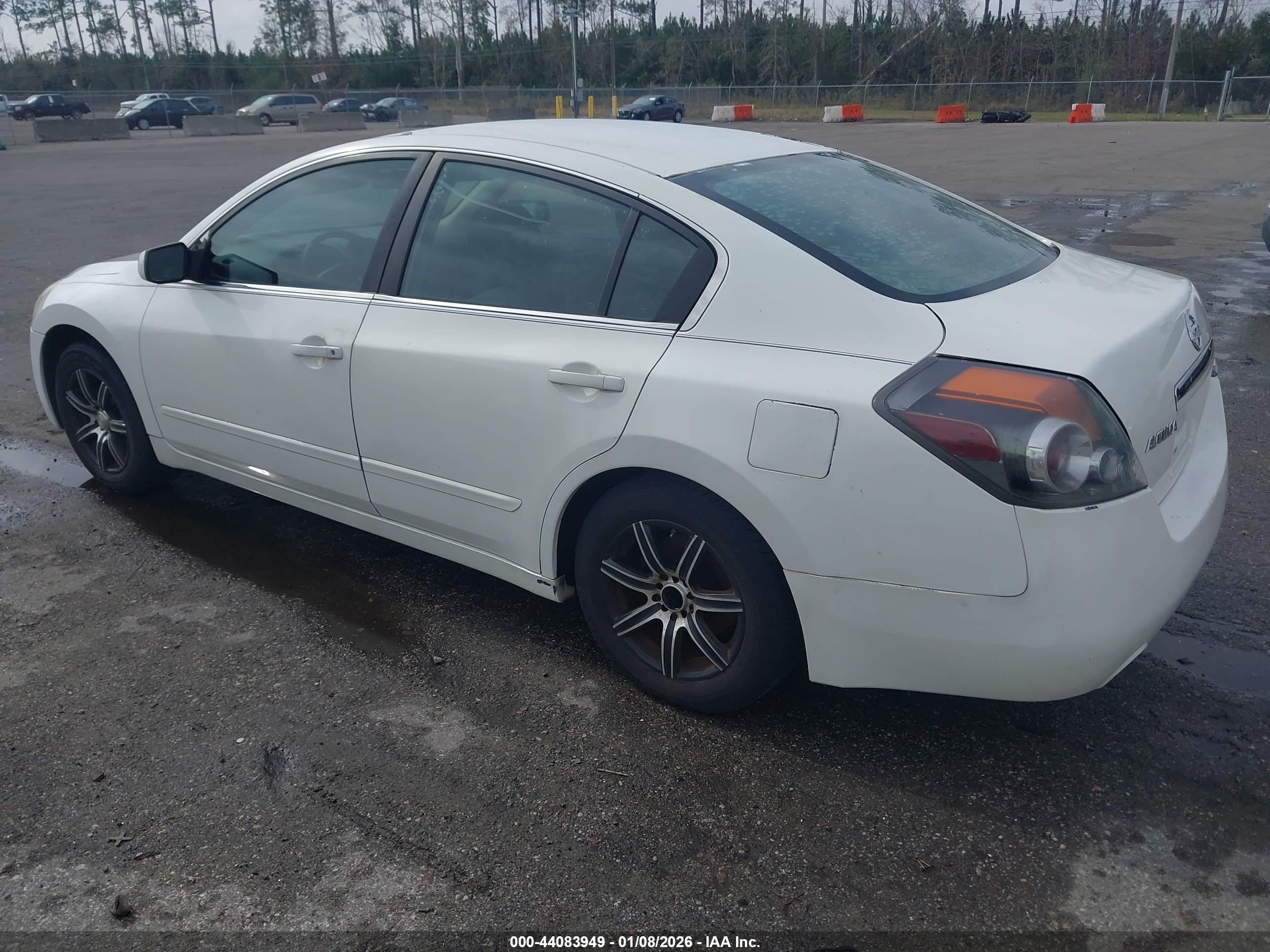 NISSAN ALTIMA image 3