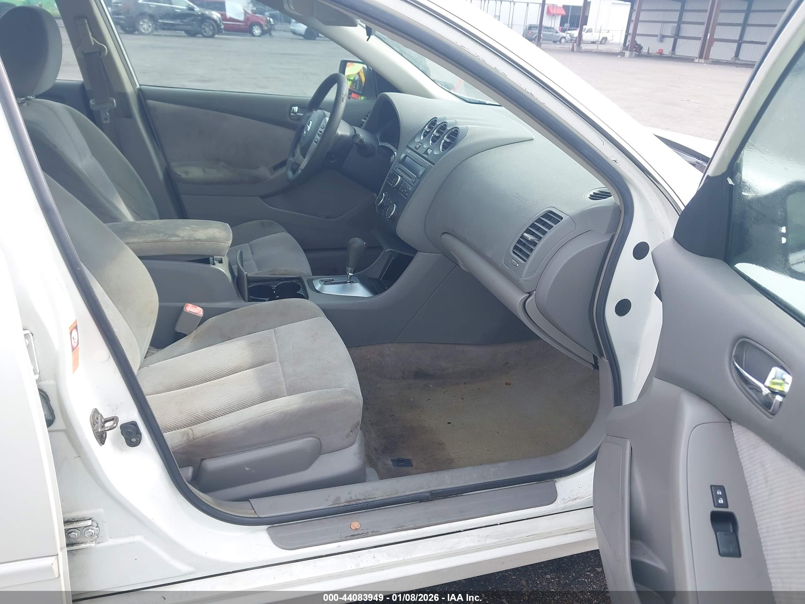 NISSAN ALTIMA image 5