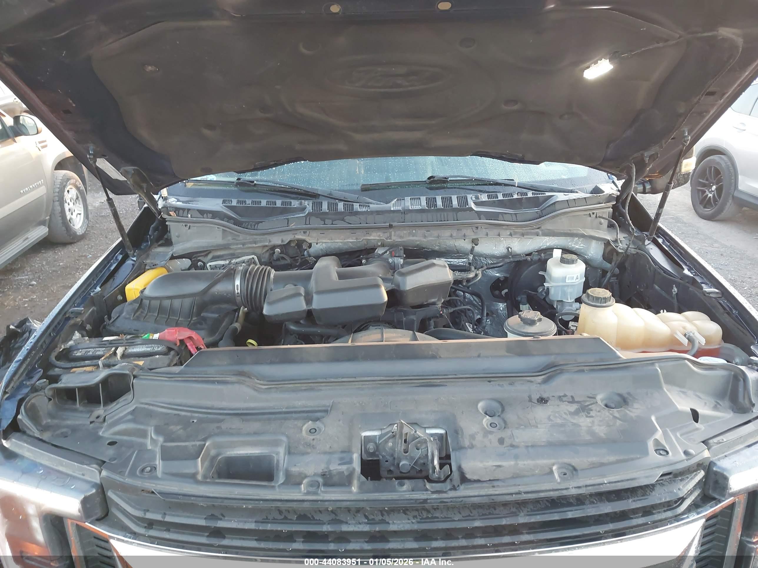 FORD F-250 image 10