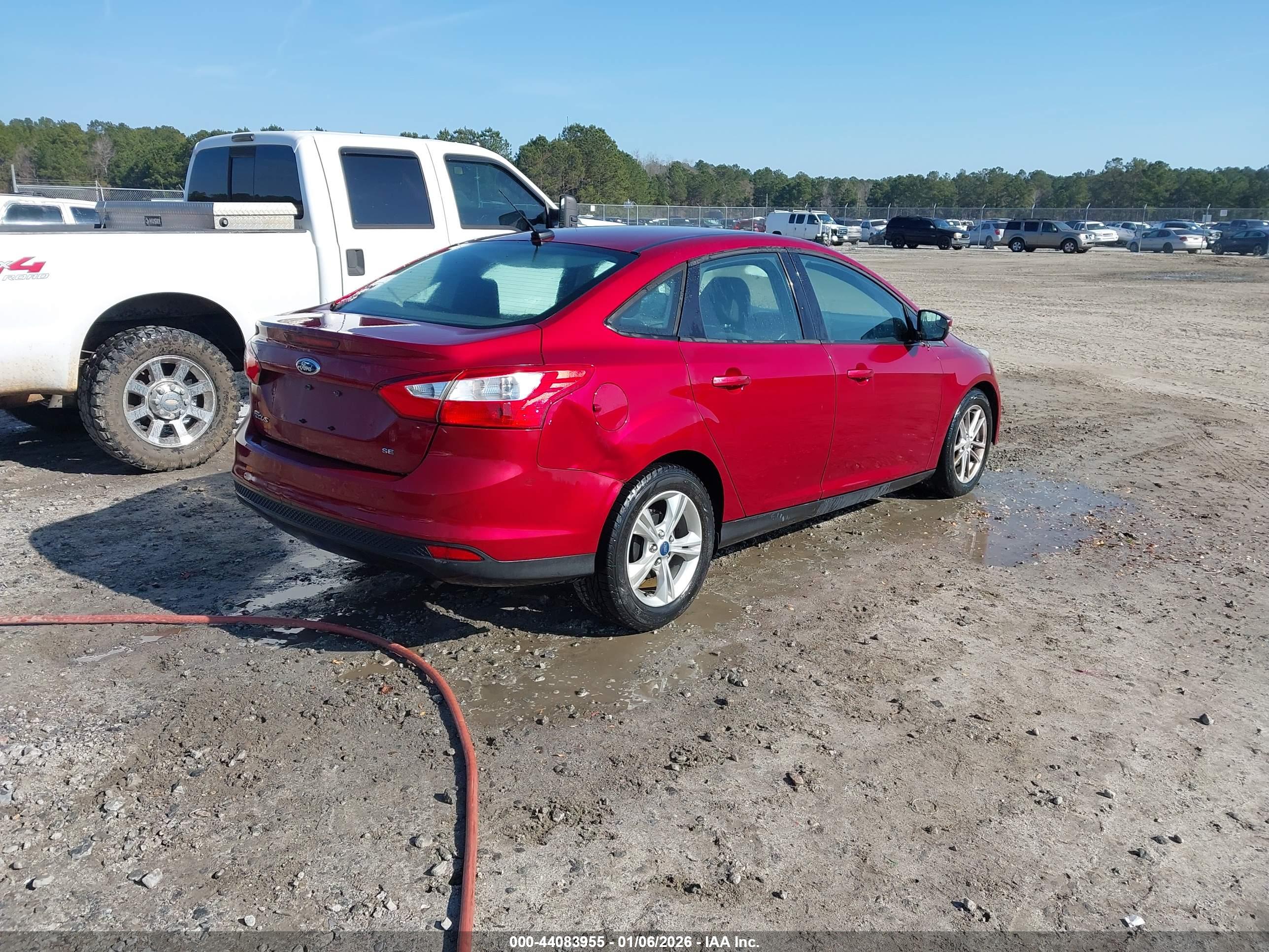 FORD FOCUS image 4