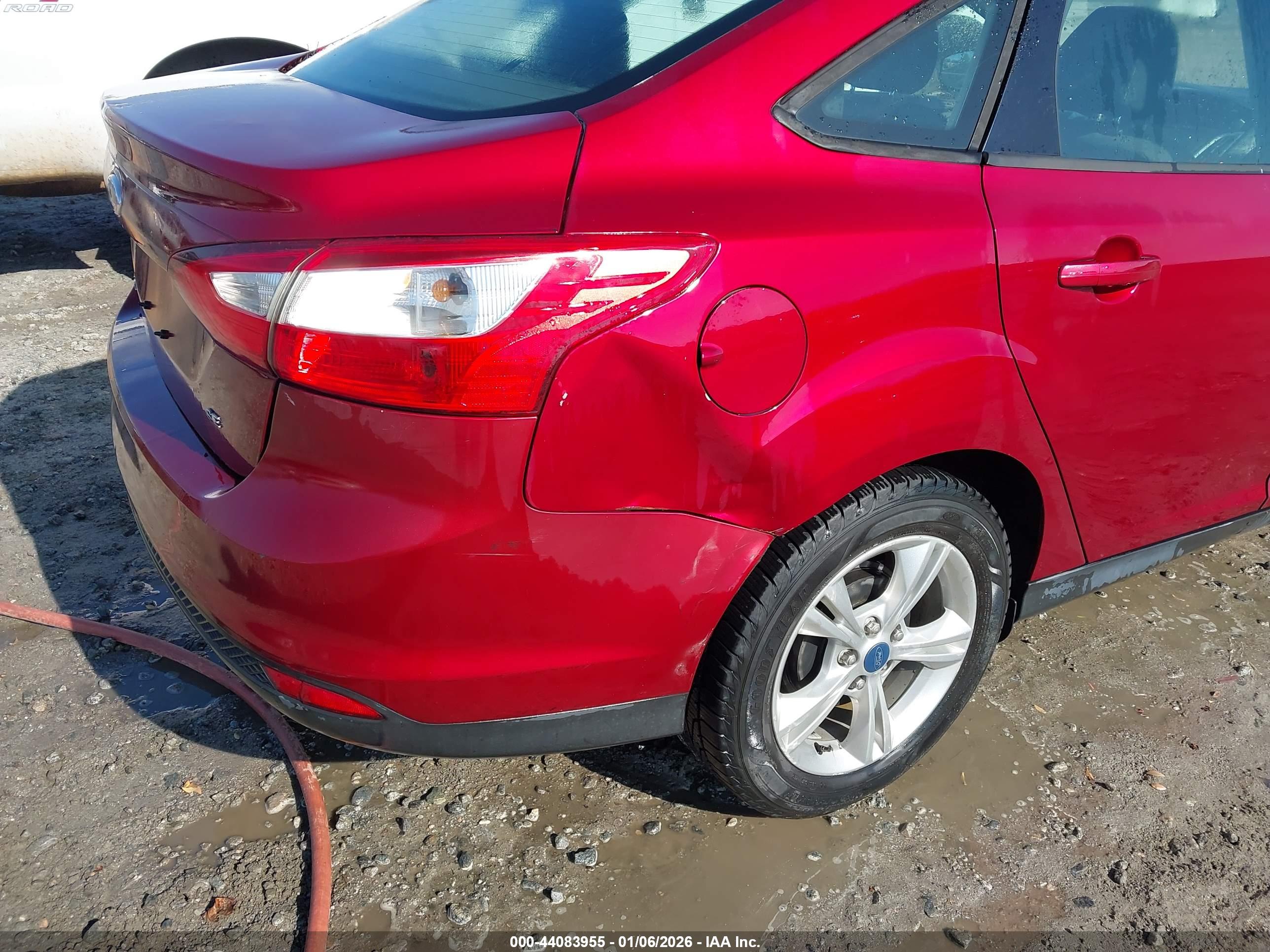FORD FOCUS image 6