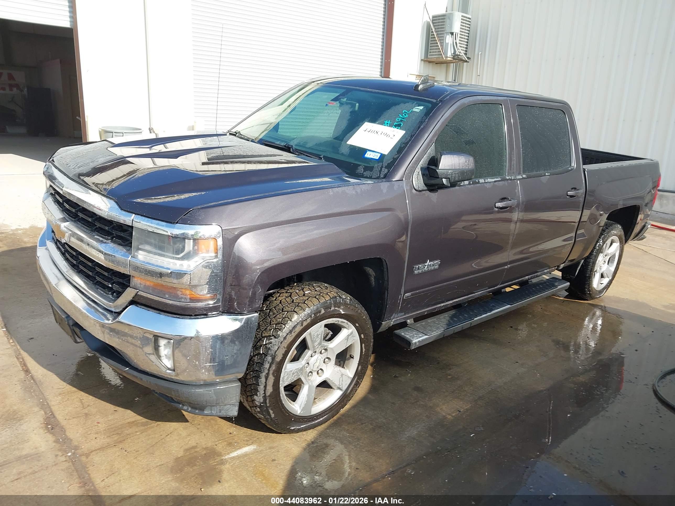 CHEVROLET SILVERADO image 2