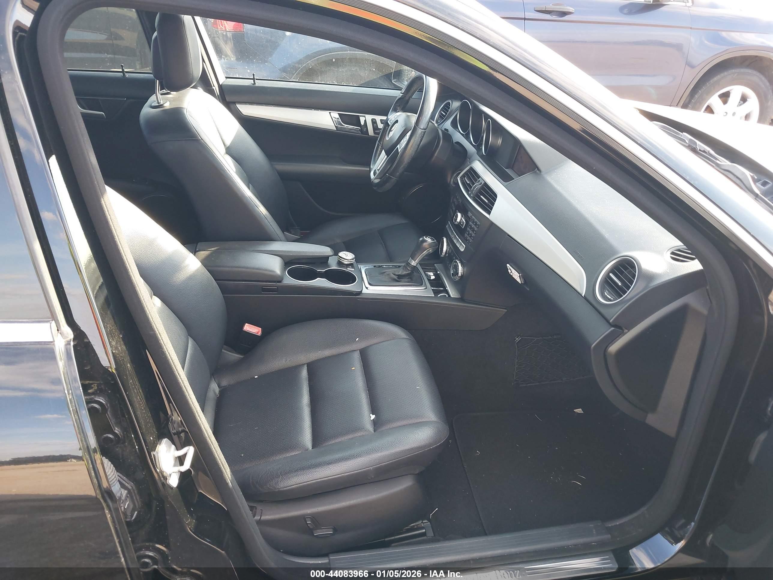 MERCEDES-BENZ C image 5