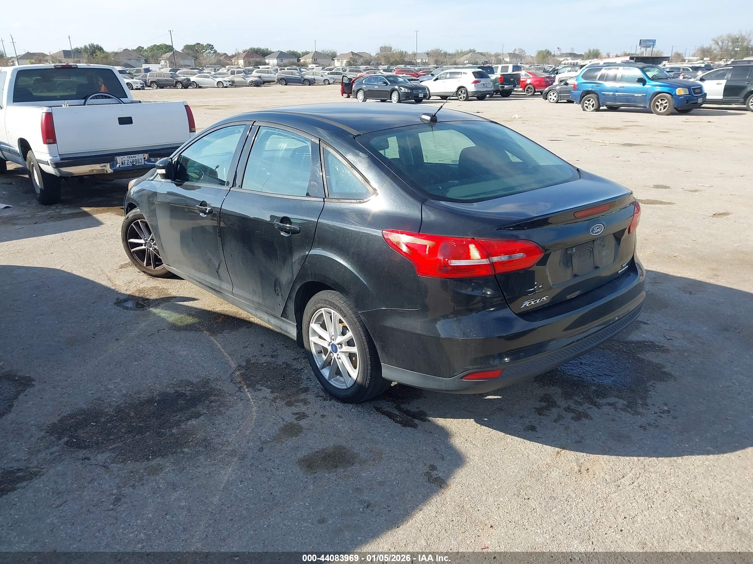 FORD FOCUS image 3