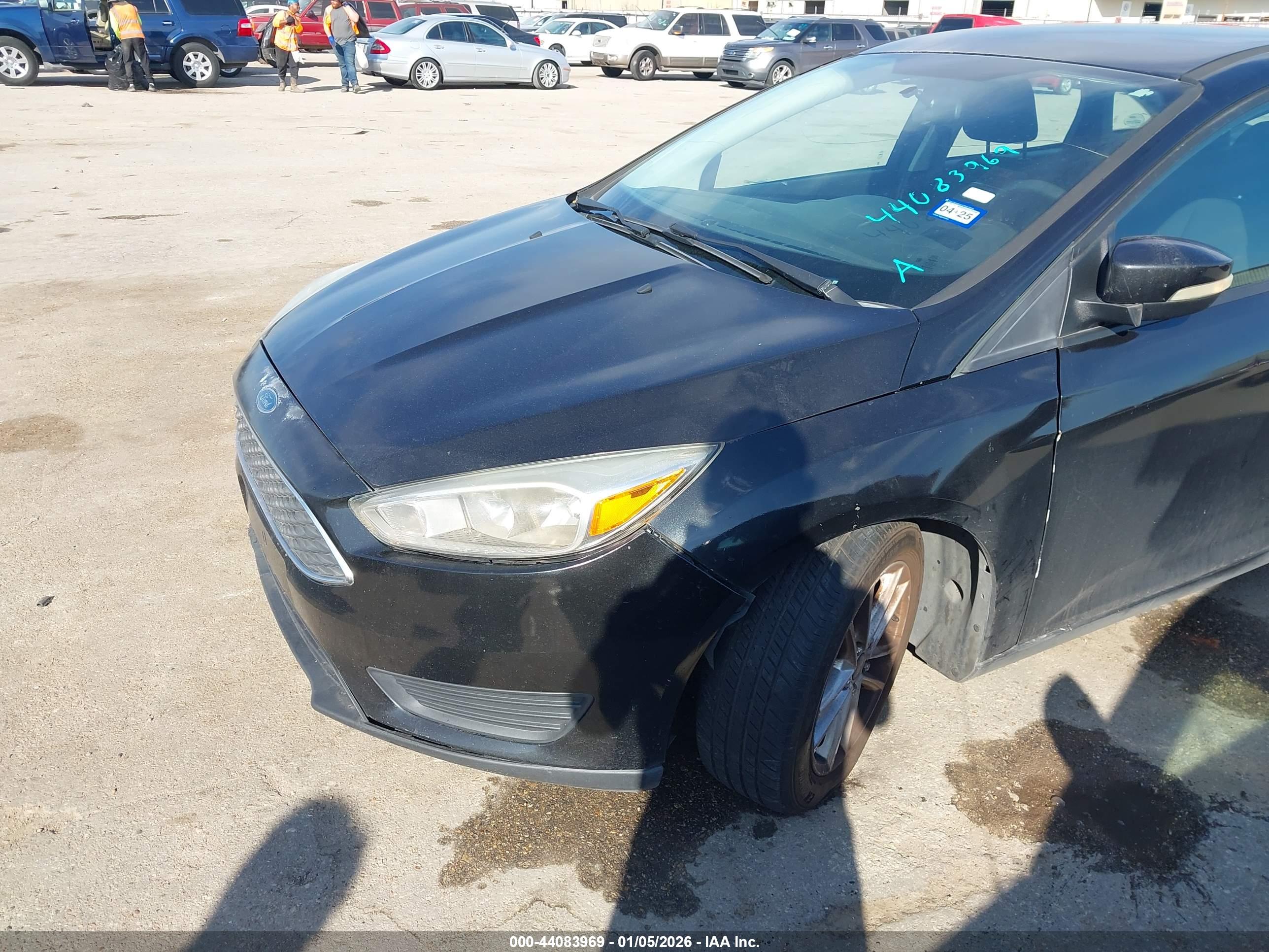 FORD FOCUS image 6