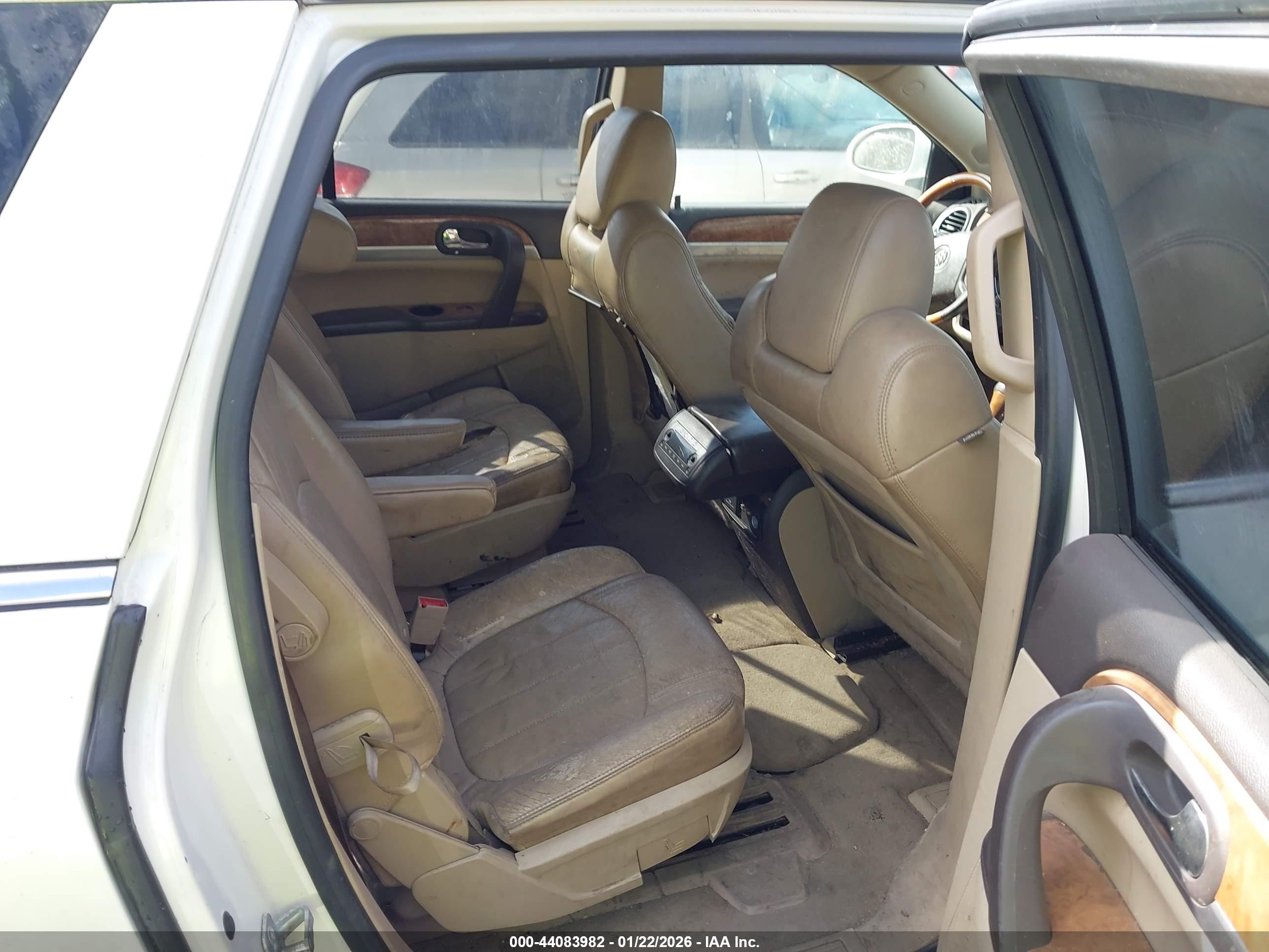 BUICK ENCLAVE image 8