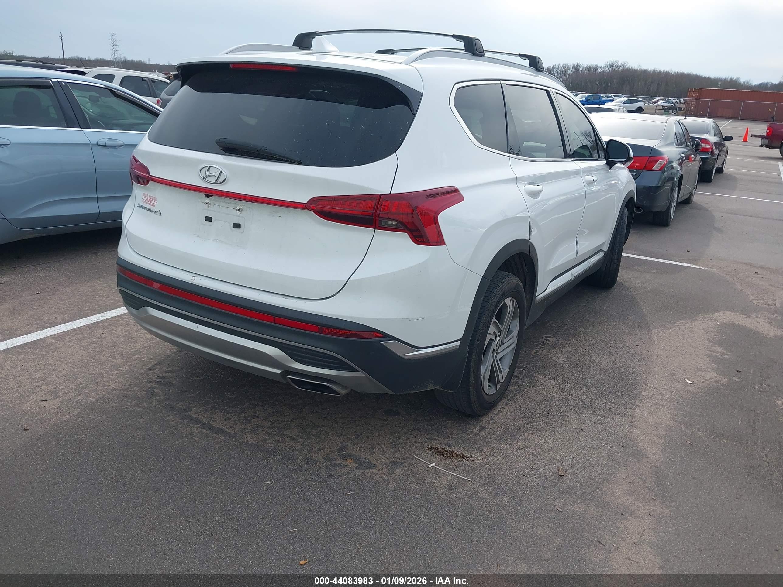 HYUNDAI SANTA image 4
