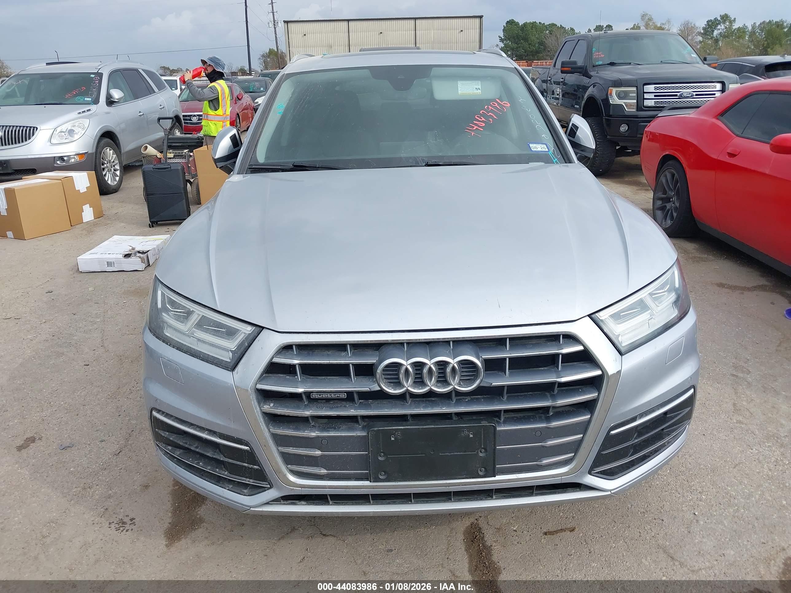 AUDI Q5 image 6