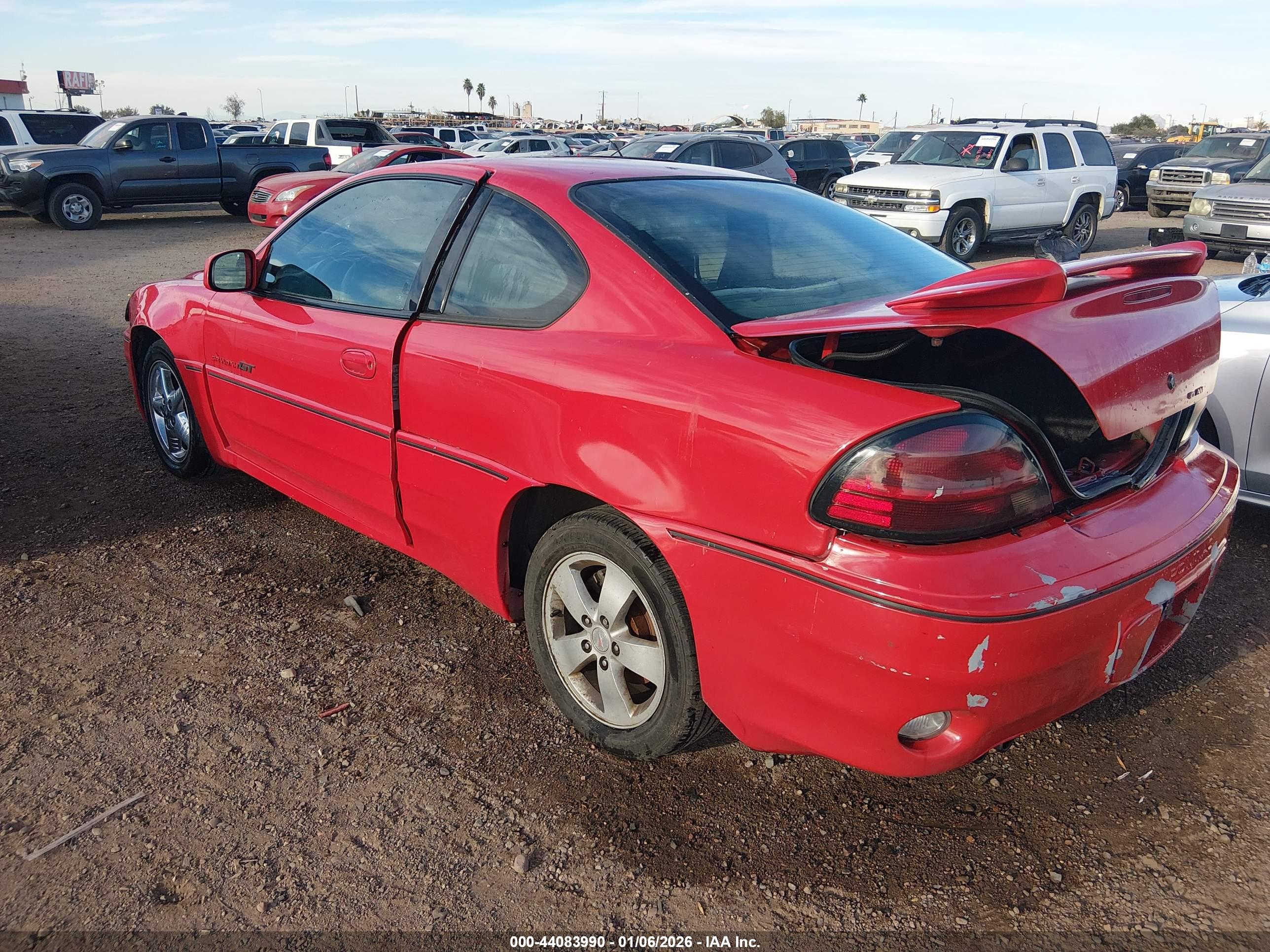 PONTIAC GRAND image 3