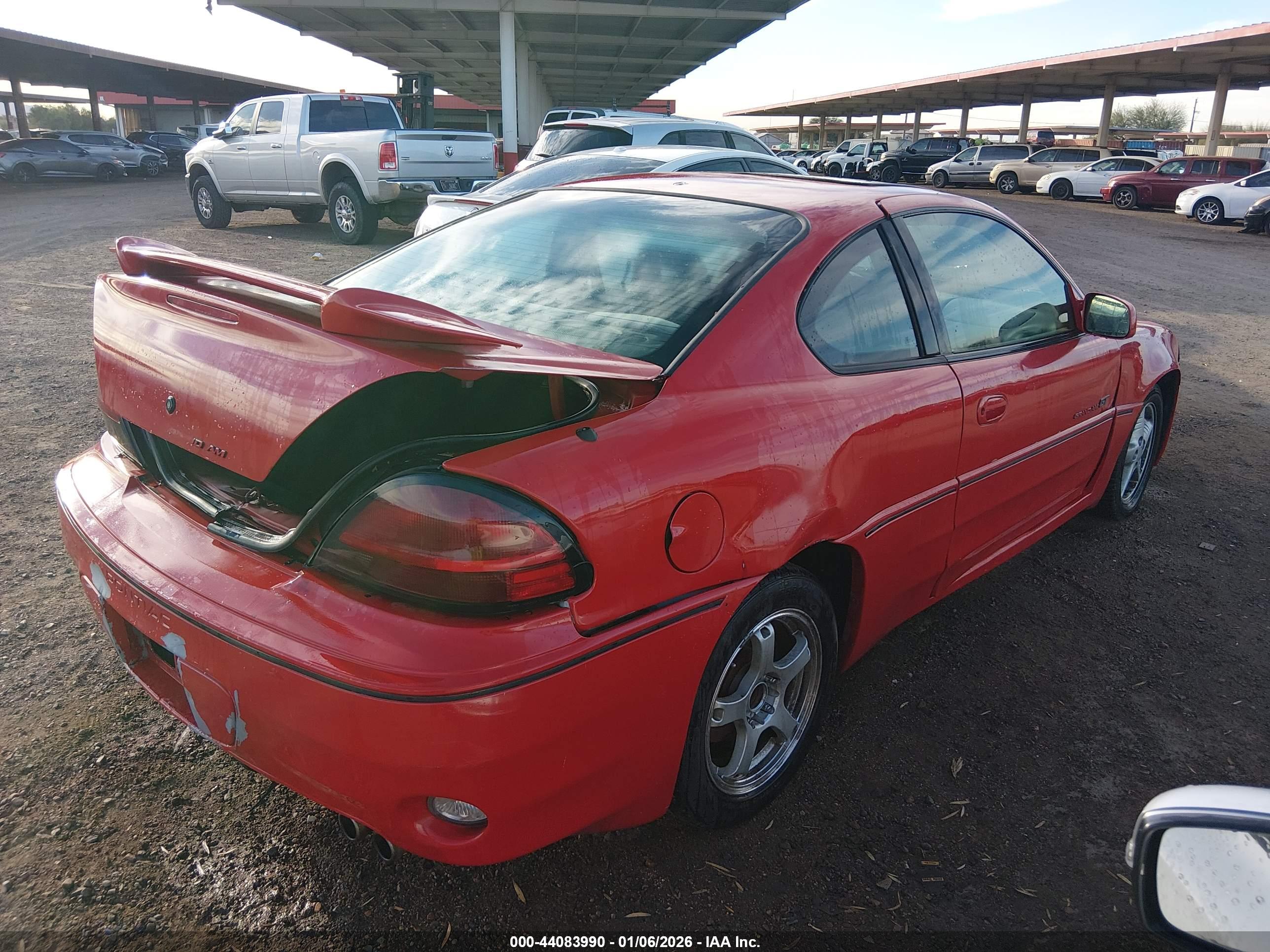 PONTIAC GRAND image 4