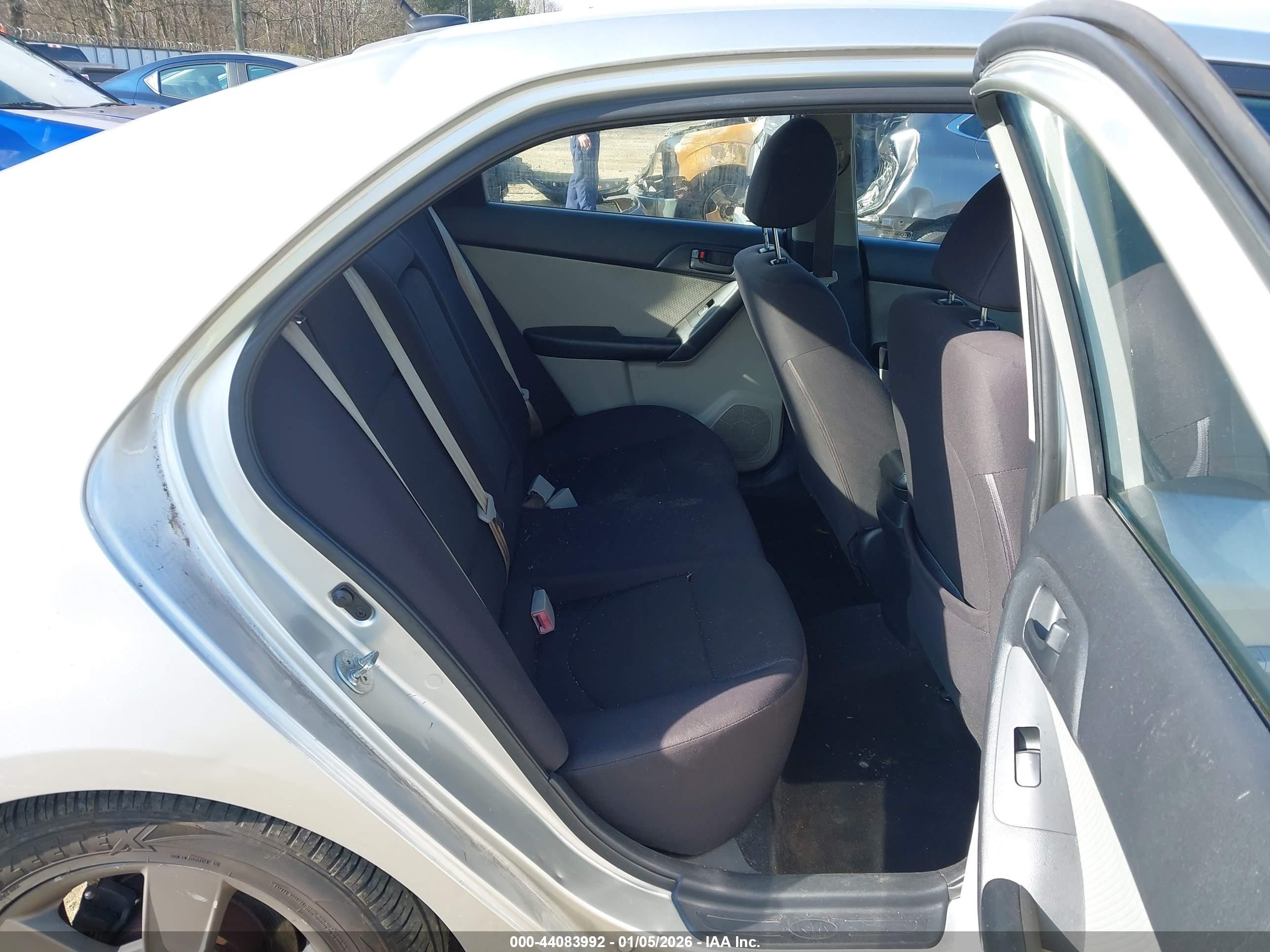 KIA FORTE image 8