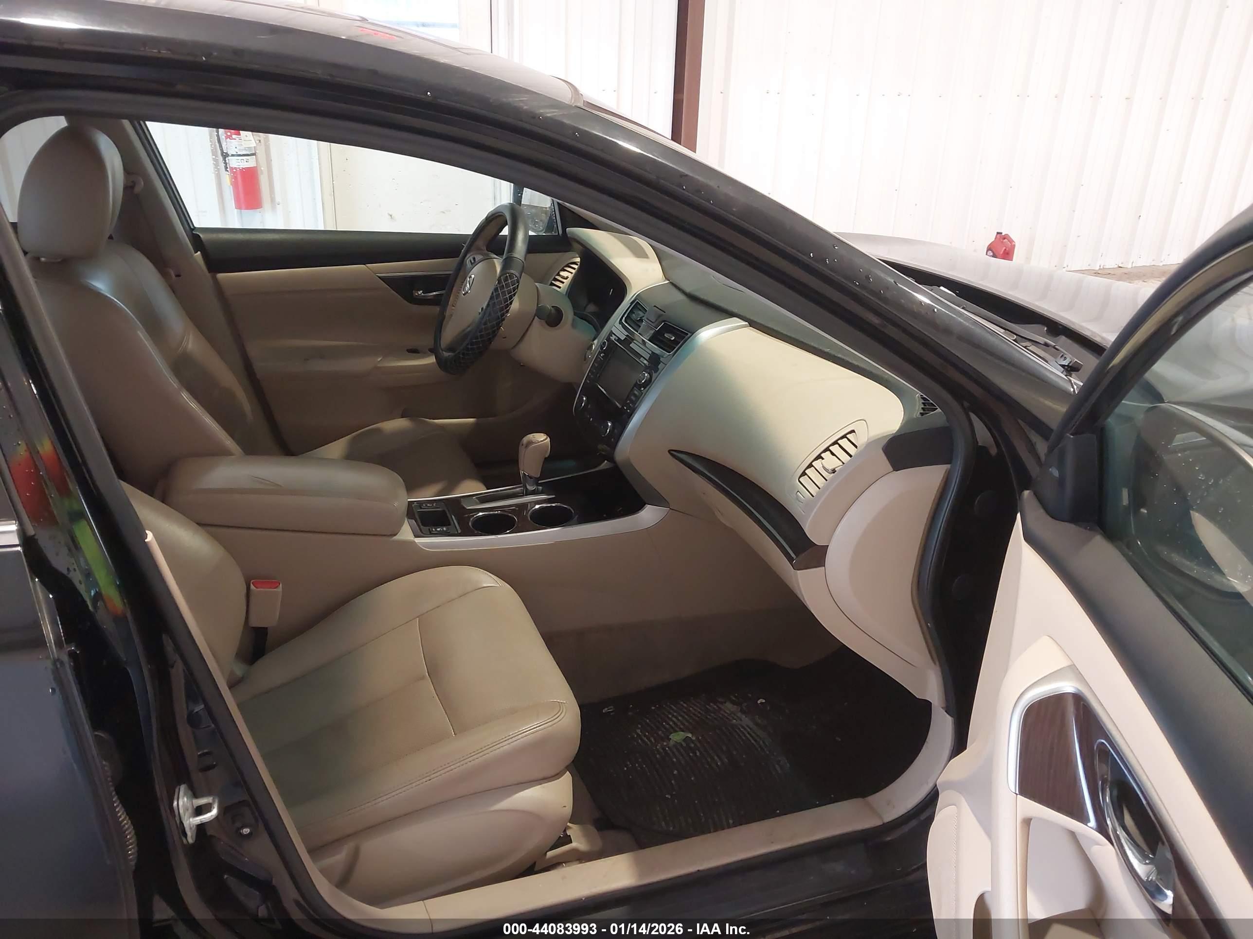 NISSAN ALTIMA image 5