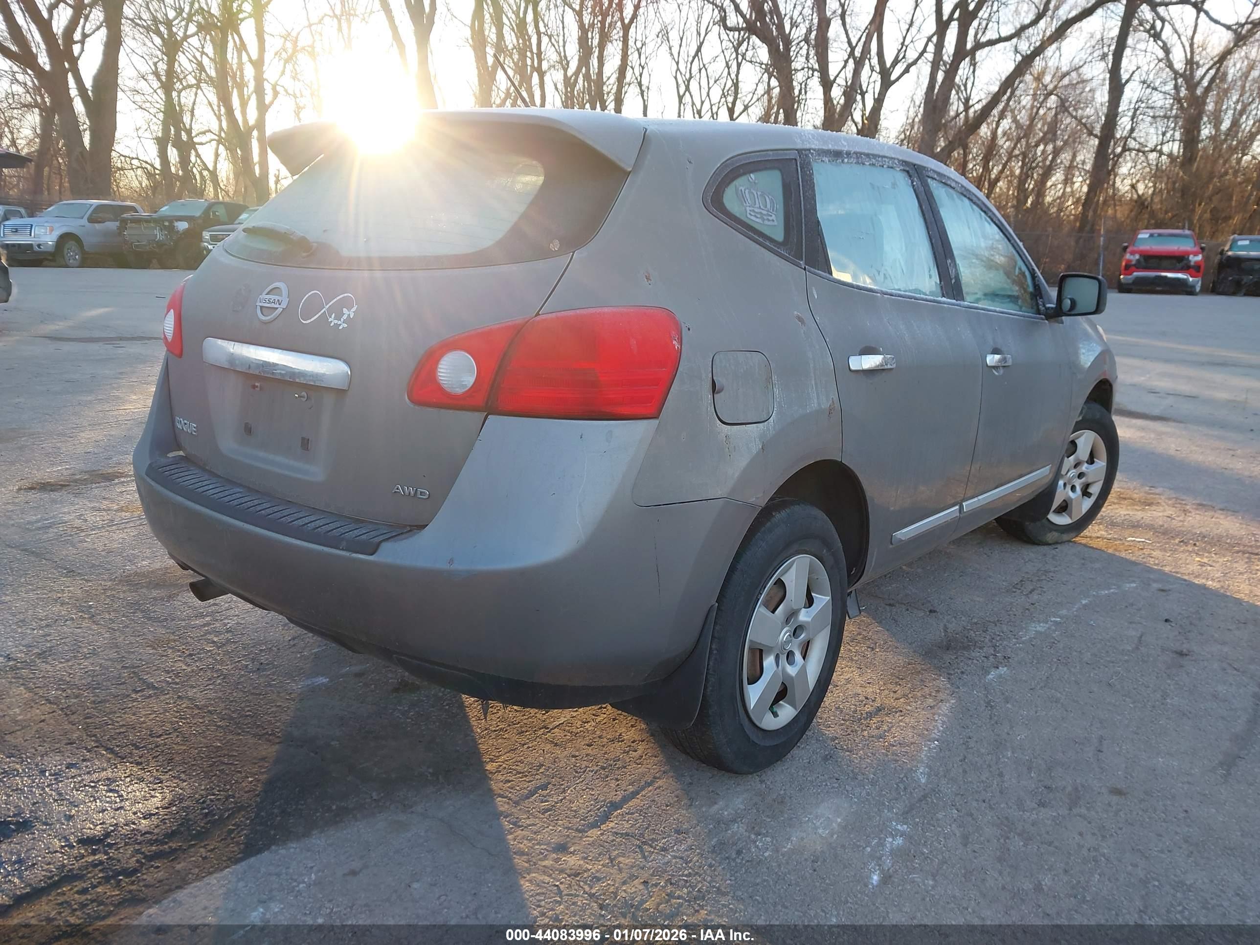 NISSAN ROGUE image 4