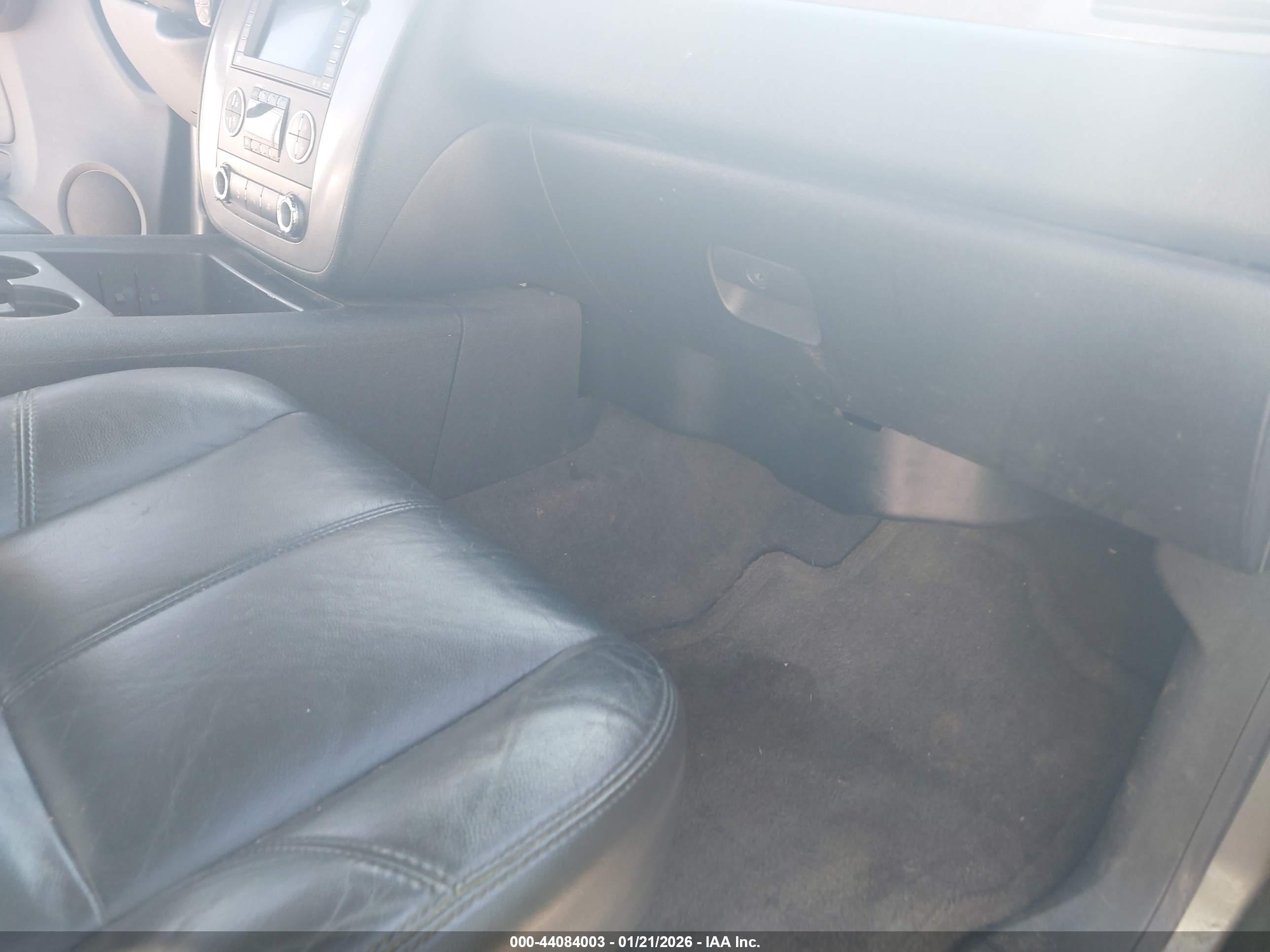 GMC YUKON image 5