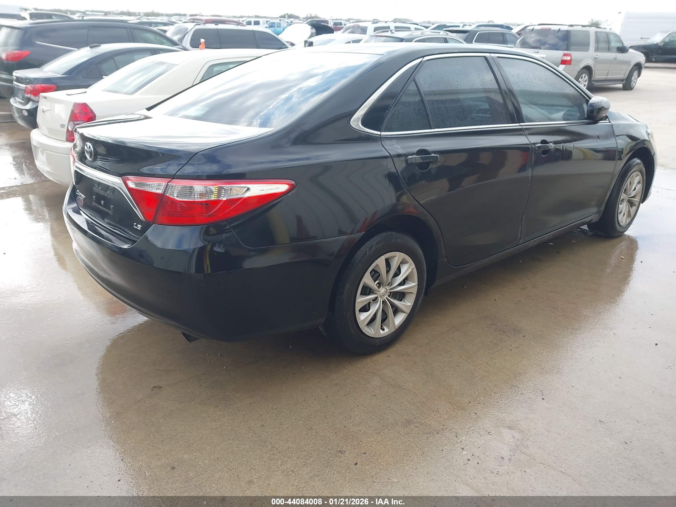 TOYOTA CAMRY image 4