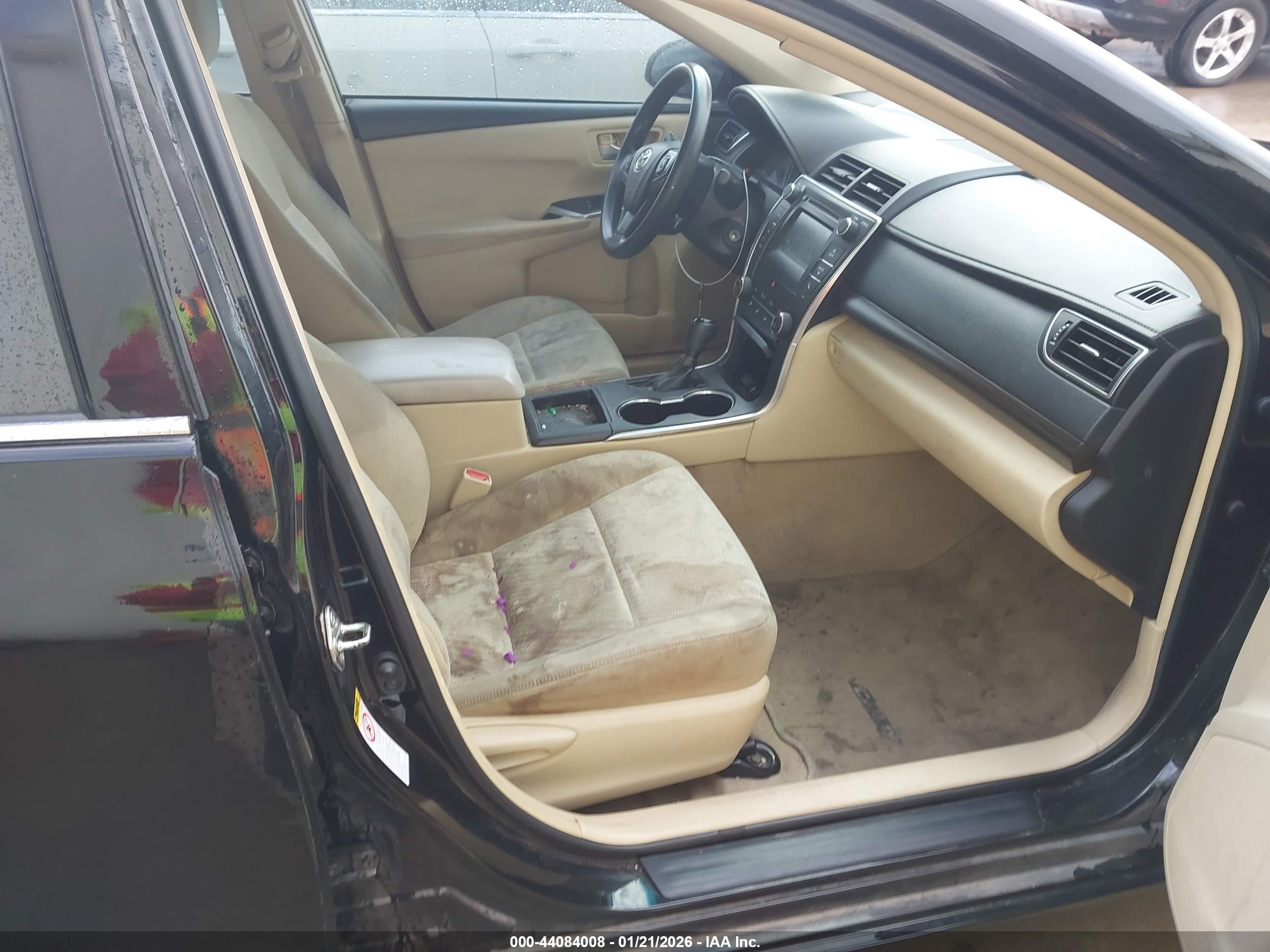 TOYOTA CAMRY image 5