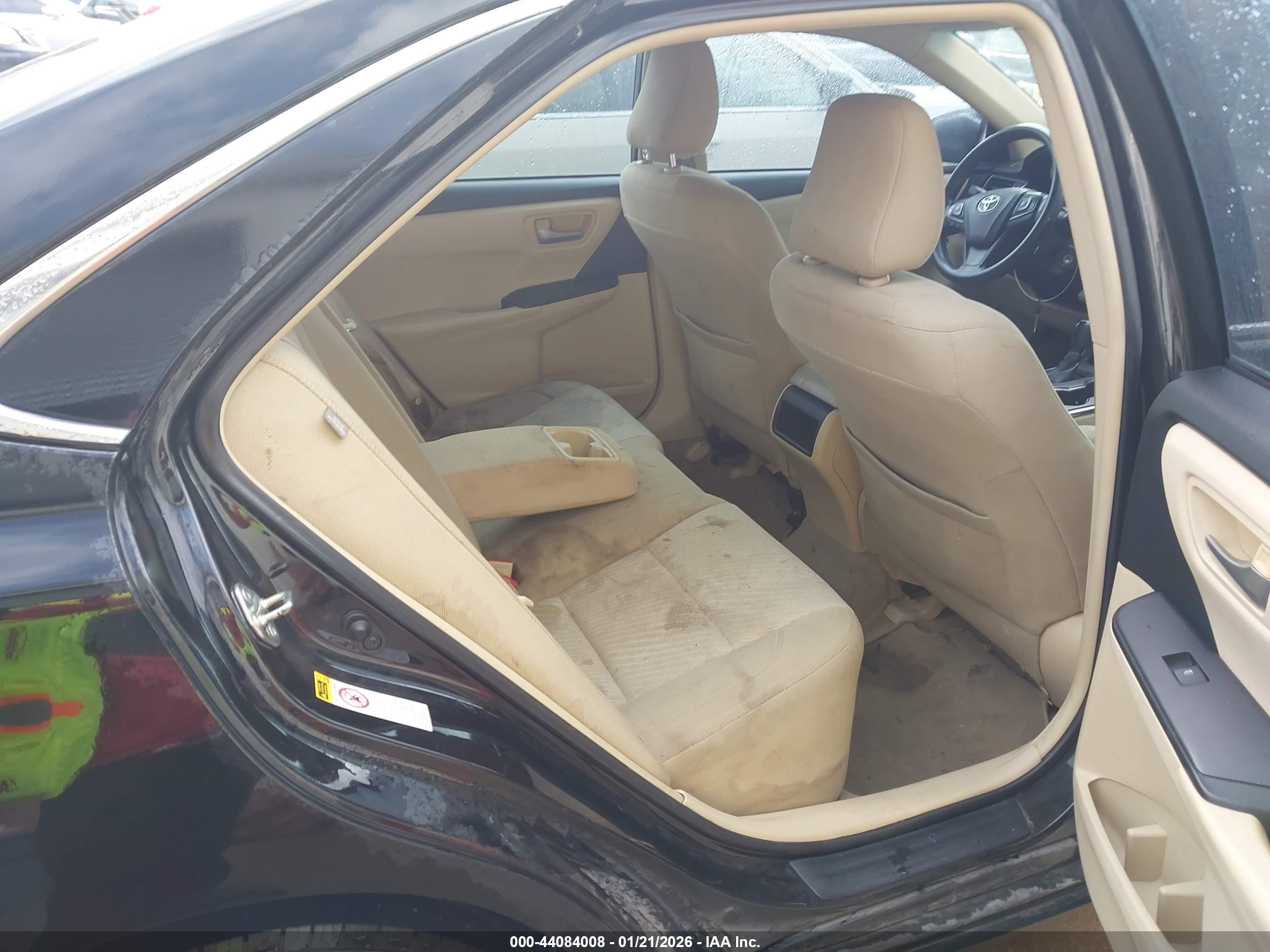 TOYOTA CAMRY image 8