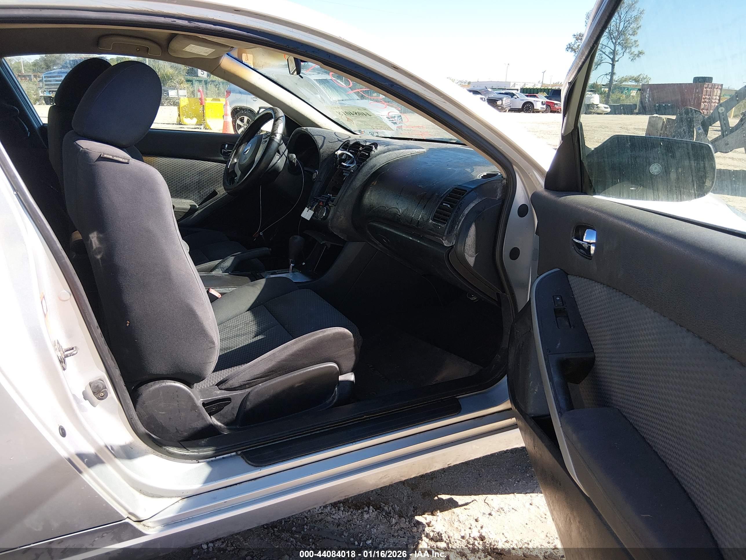 NISSAN ALTIMA image 5