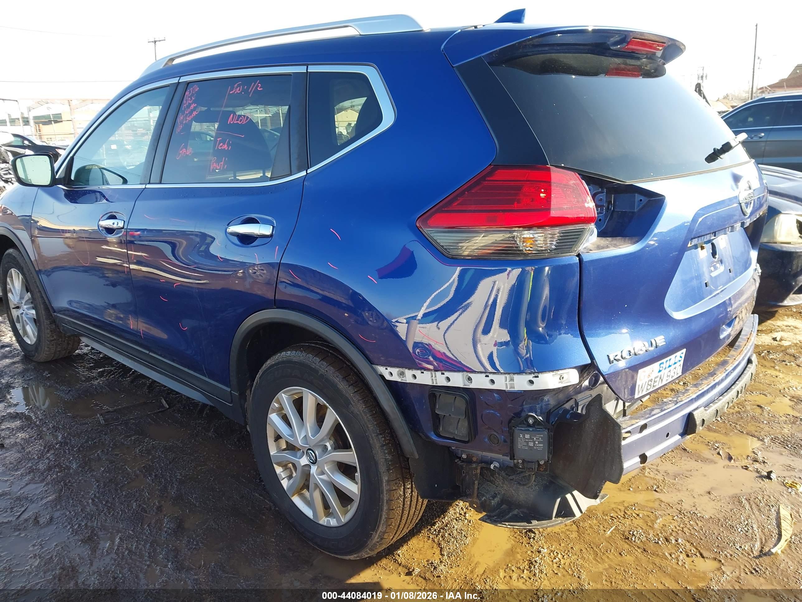 NISSAN ROGUE image 3