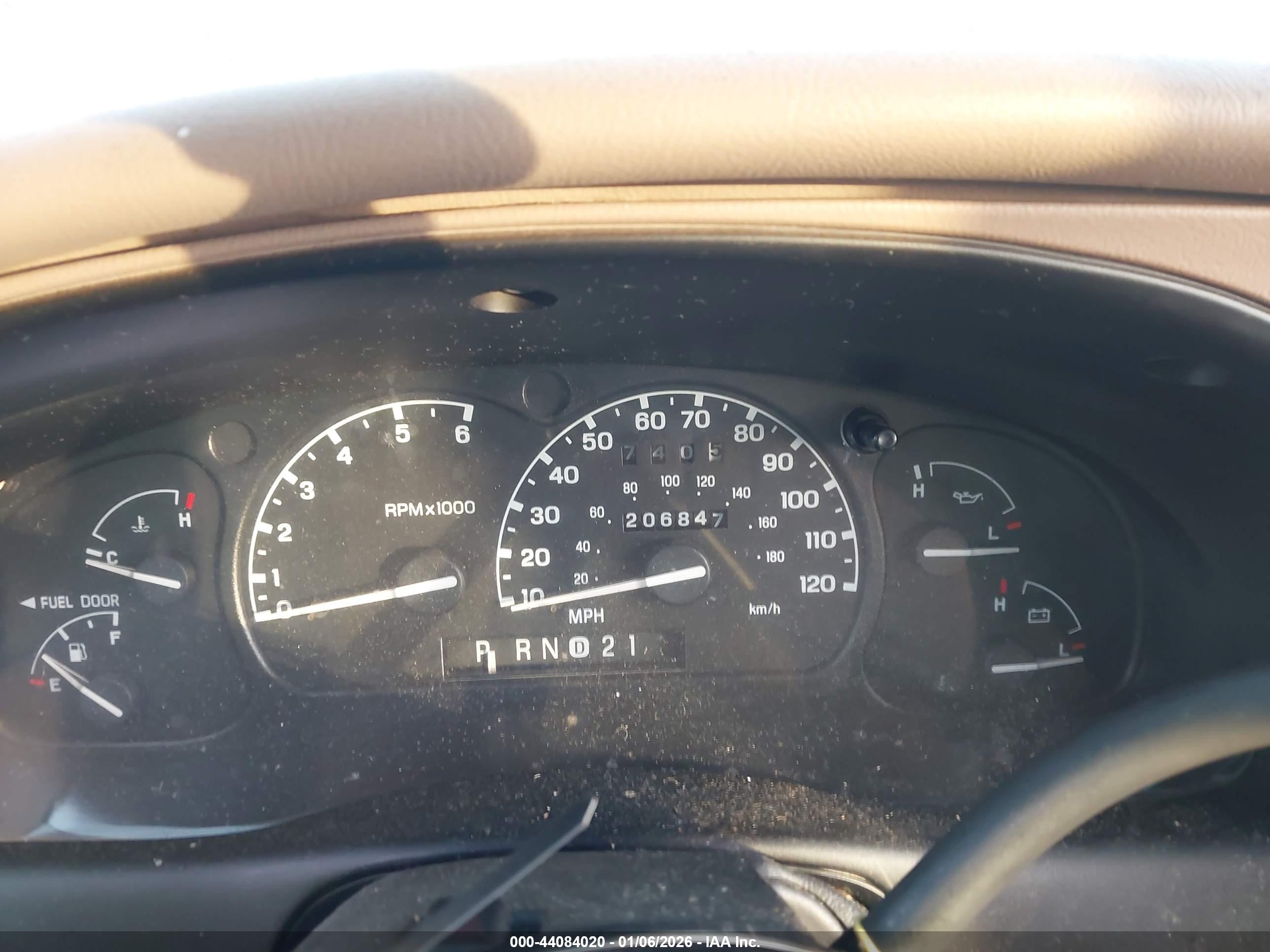 FORD EXPLORER image 7