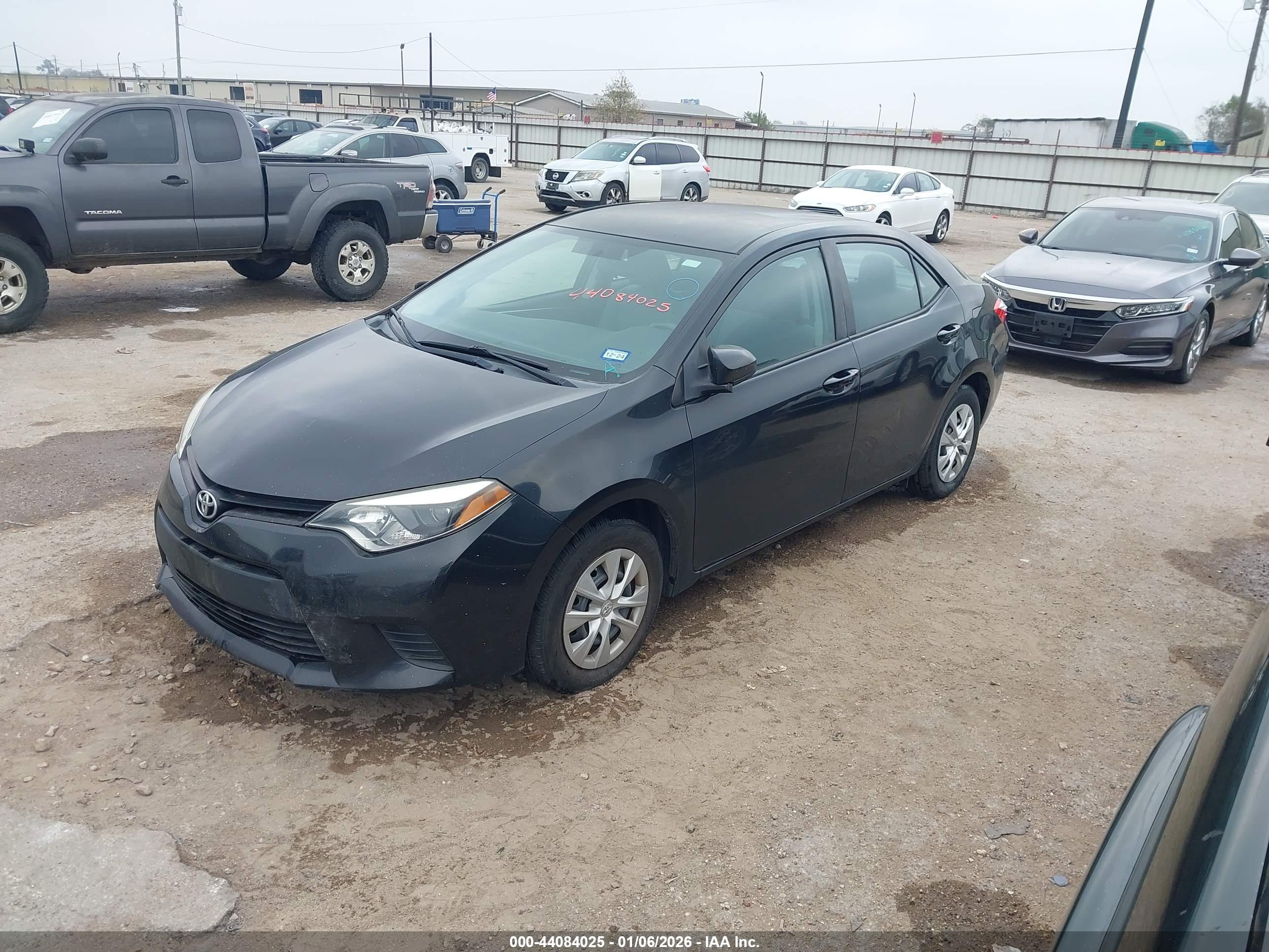 TOYOTA COROLLA image 2