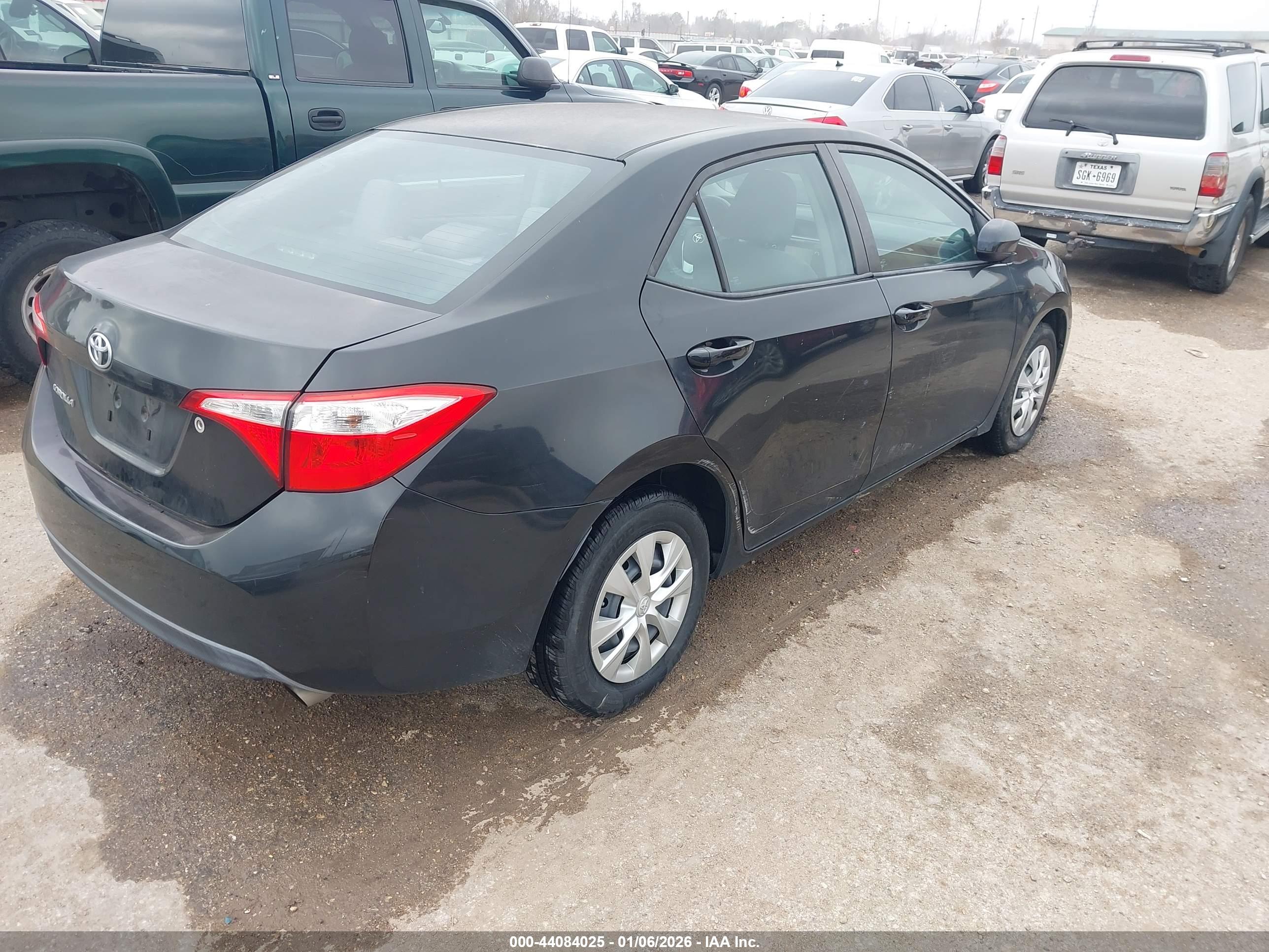 TOYOTA COROLLA image 4
