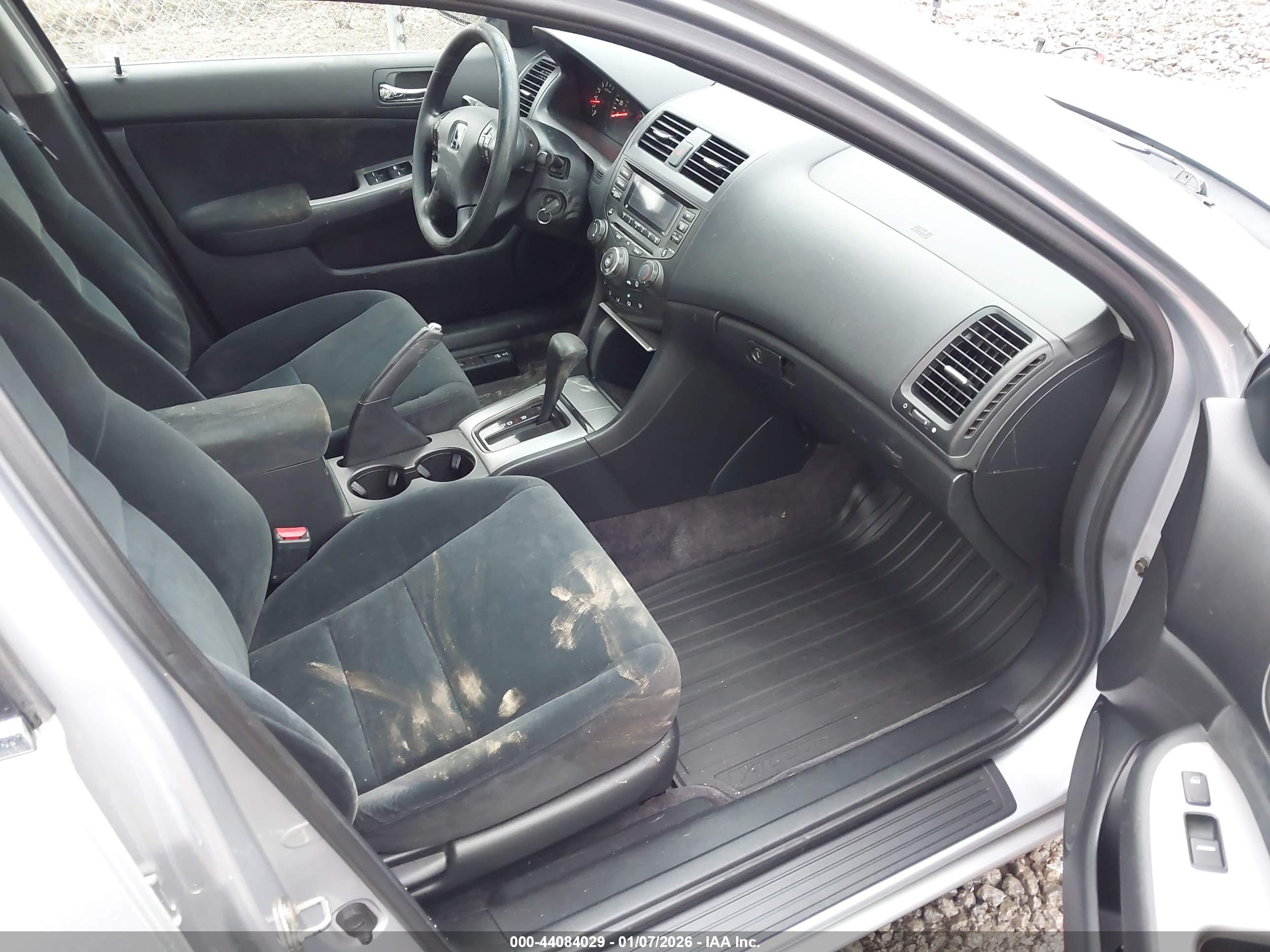 HONDA ACCORD image 5