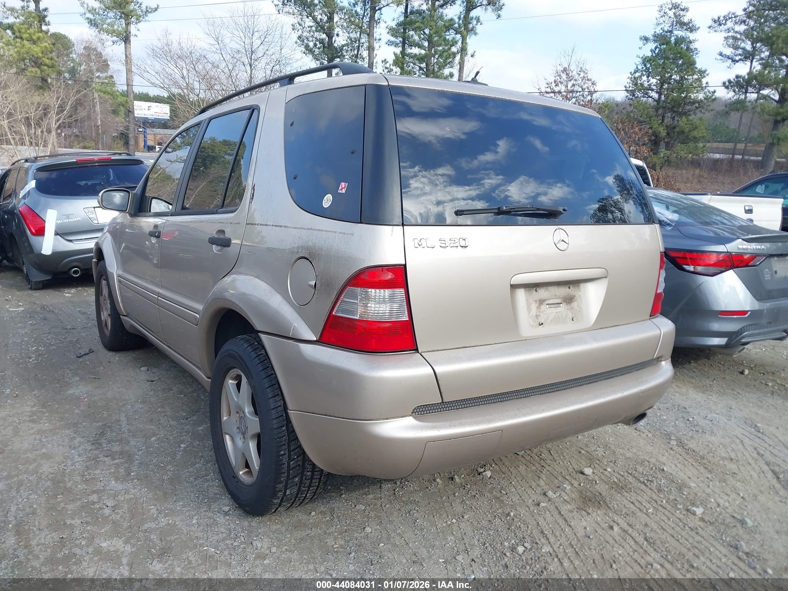 MERCEDES-BENZ ML image 3