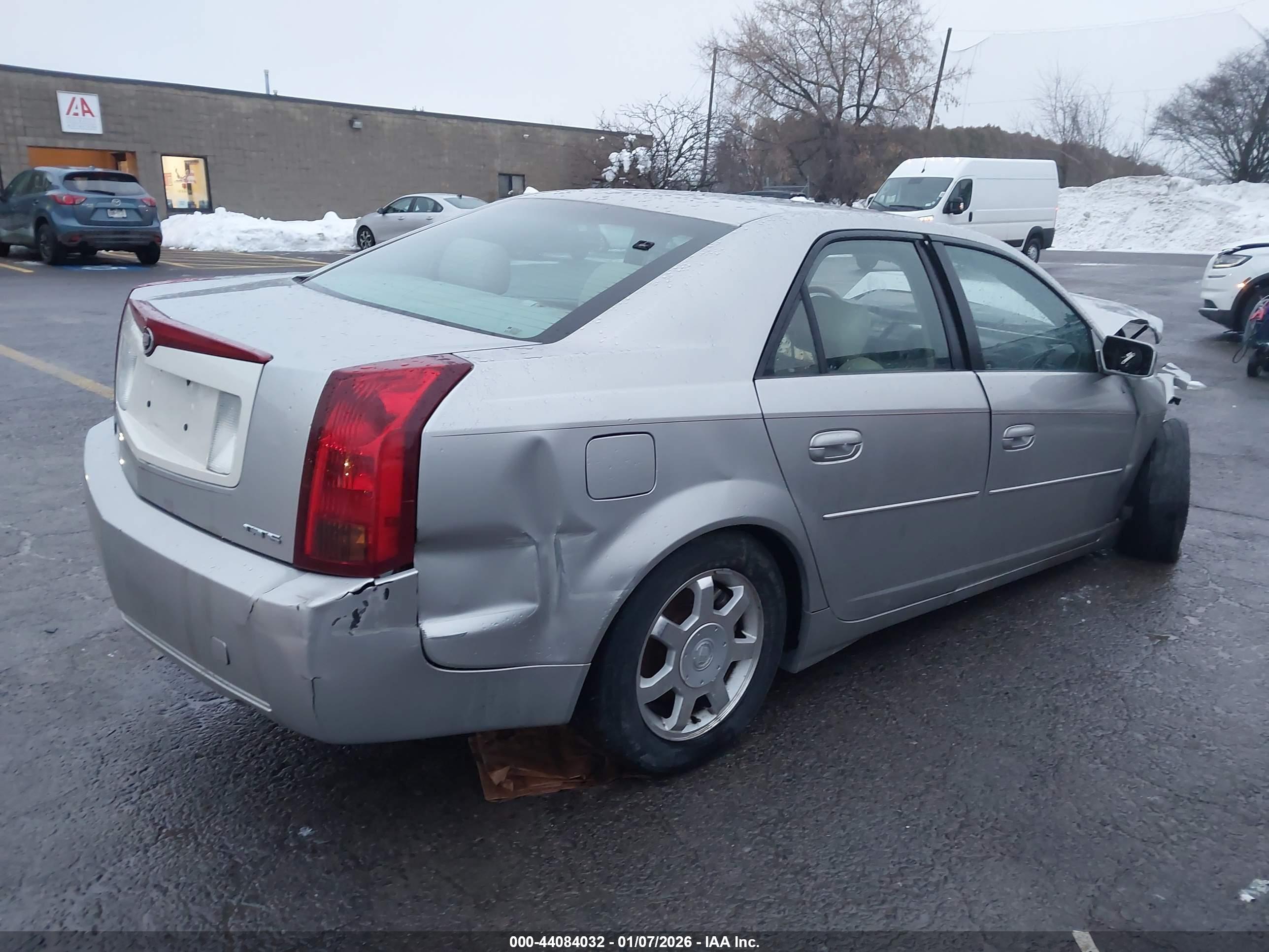 CADILLAC CTS image 4